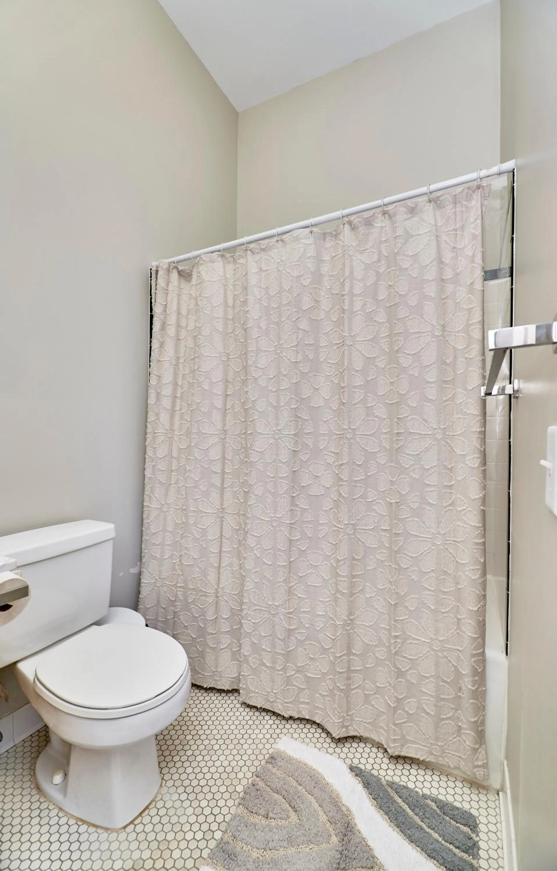 Bathroom in WhiteHouse at Grand Central