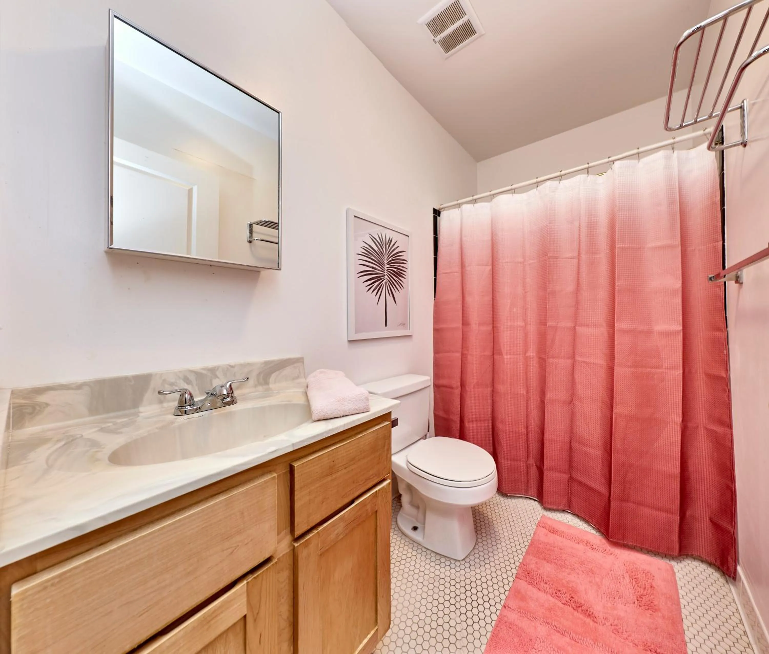 Shower in WhiteHouse at Grand Central