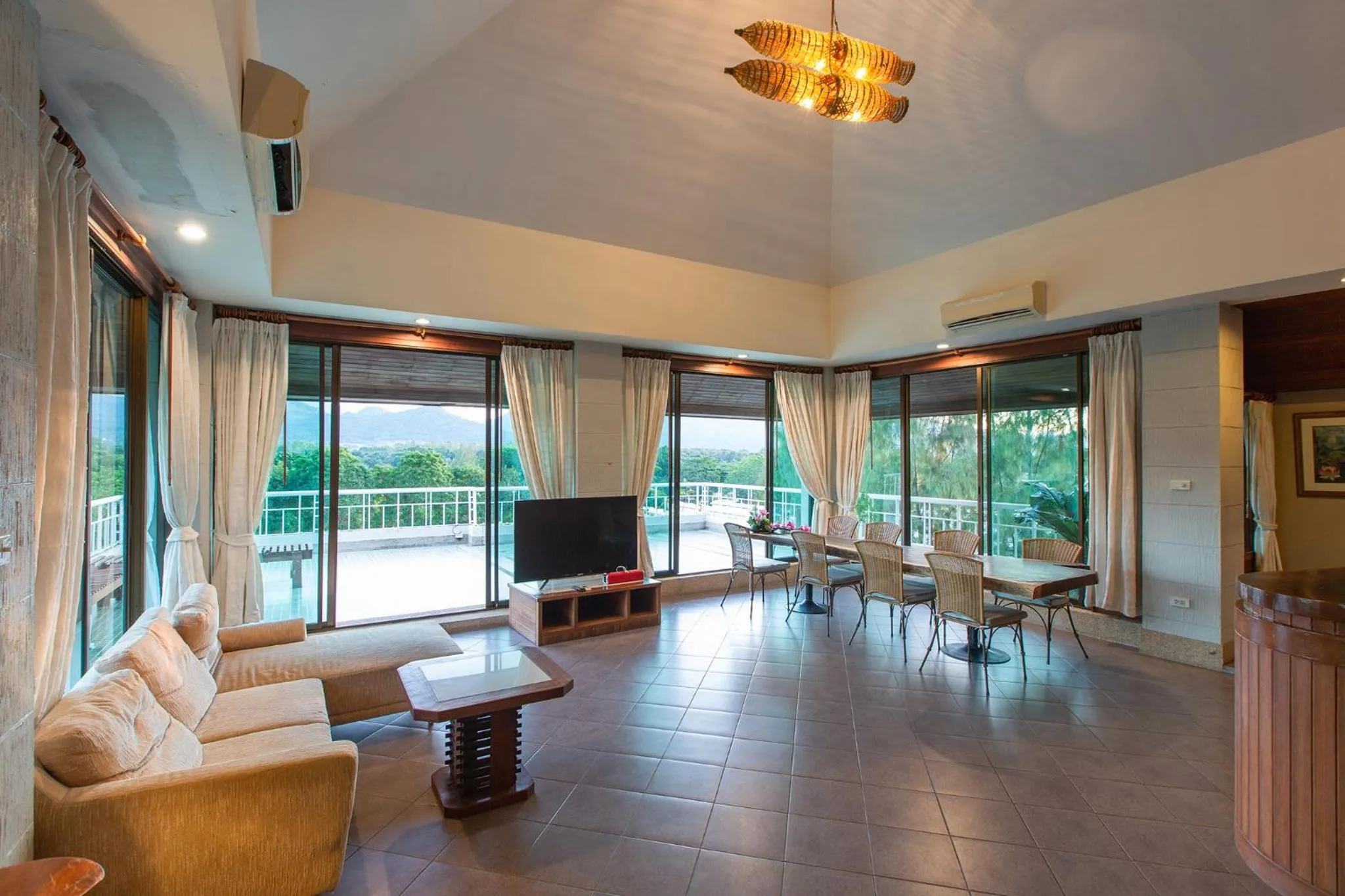 ปานเทล เขาใหญ่ Parntel KhaoYai