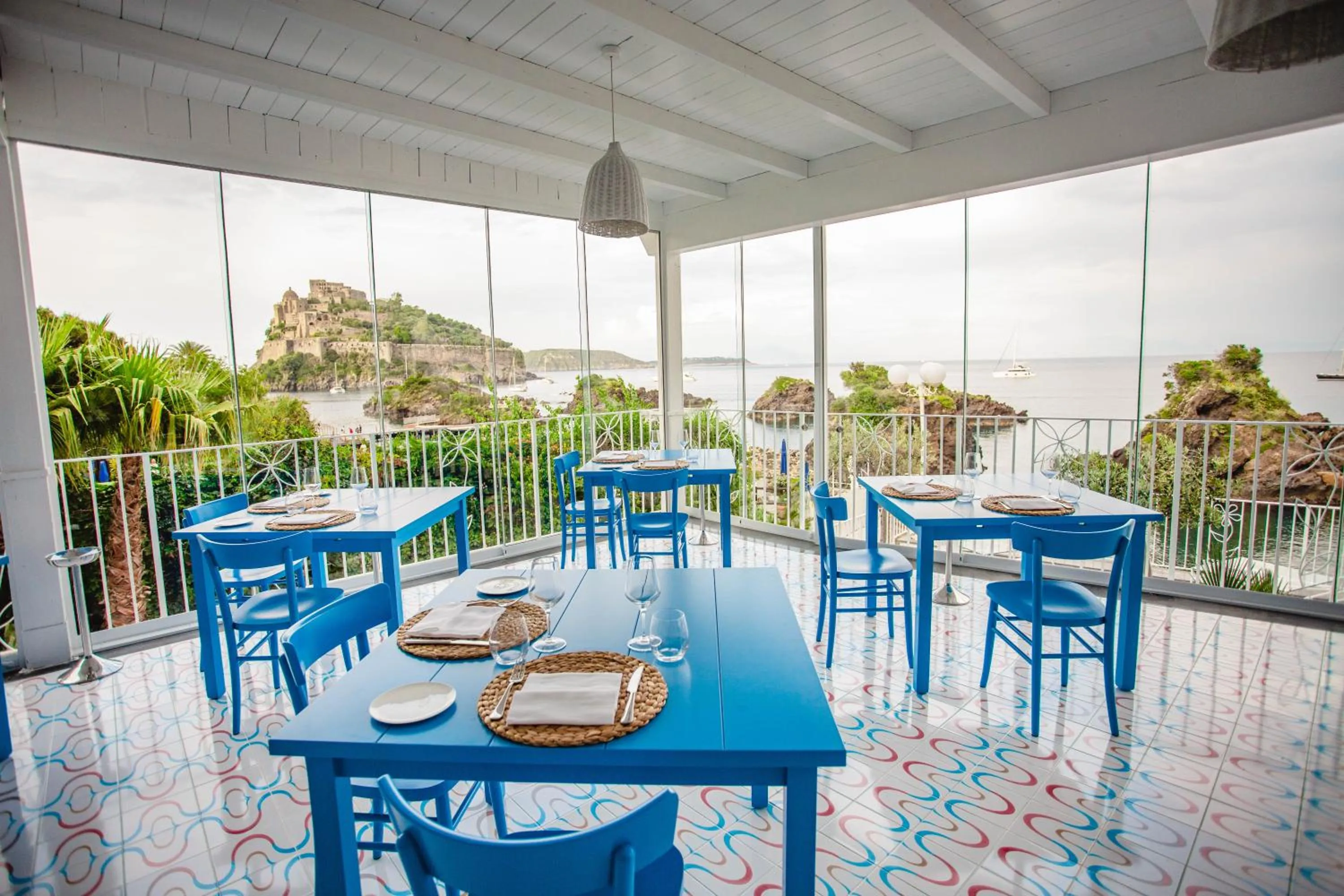 Restaurant/places to eat in Strand Hotel Delfini