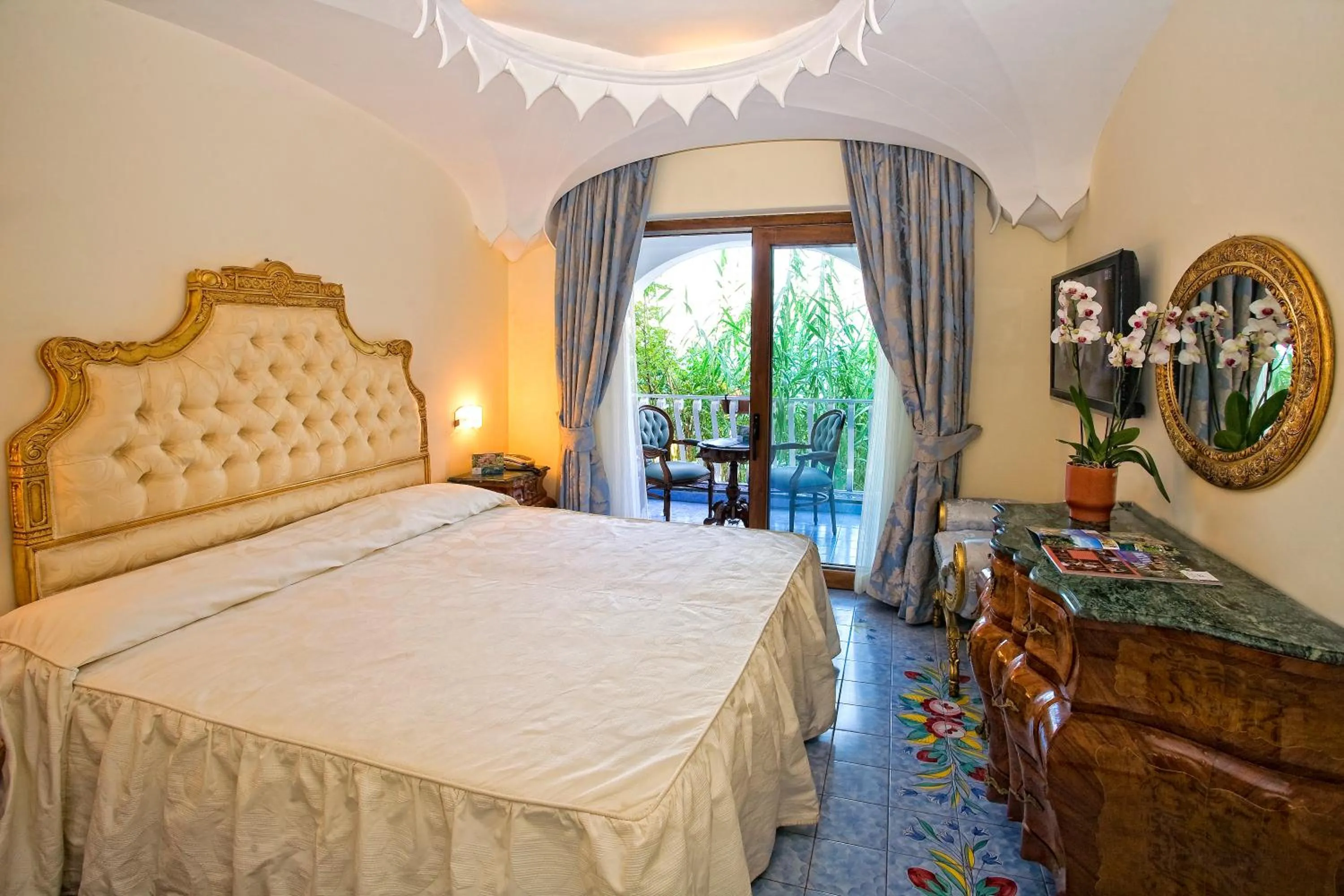 Suite in Strand Hotel Delfini