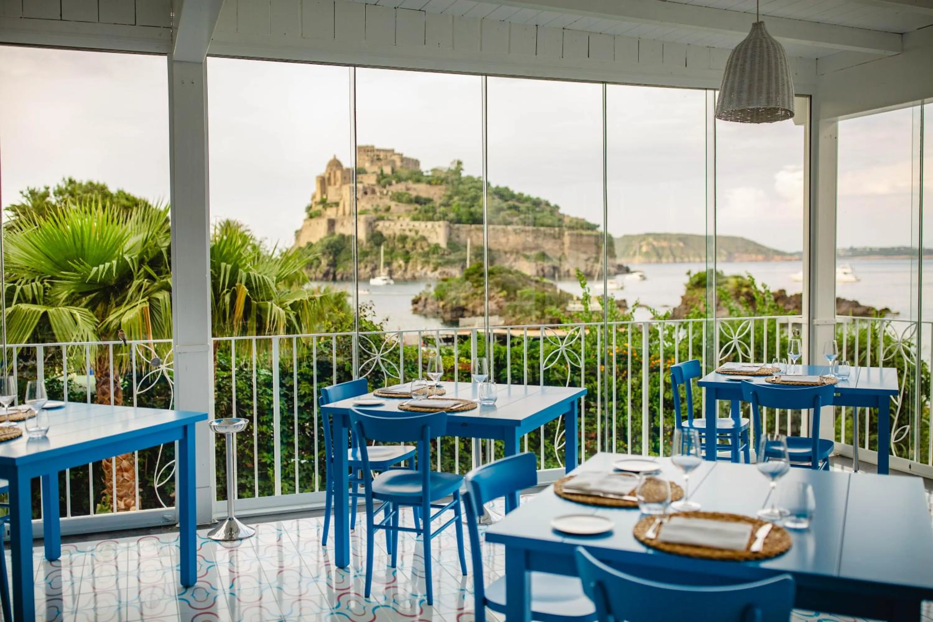 Restaurant/places to eat in Strand Hotel Delfini