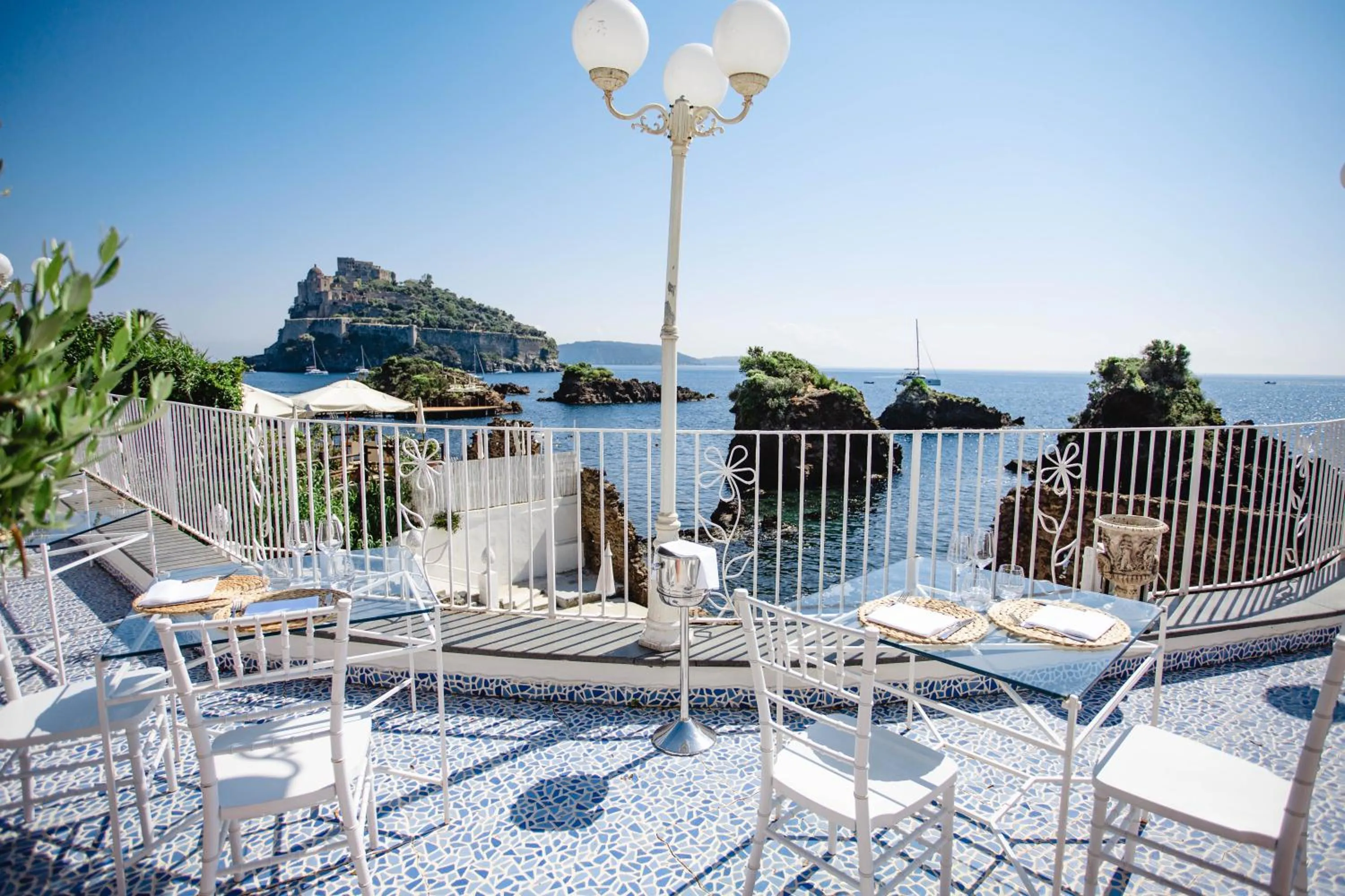 Patio in Strand Hotel Delfini