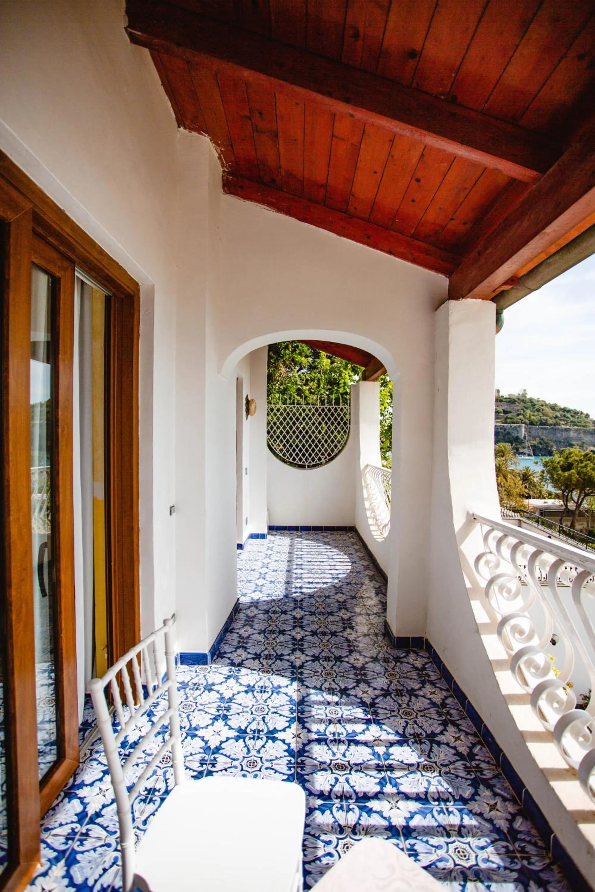 Day, Bed in Strand Hotel Delfini