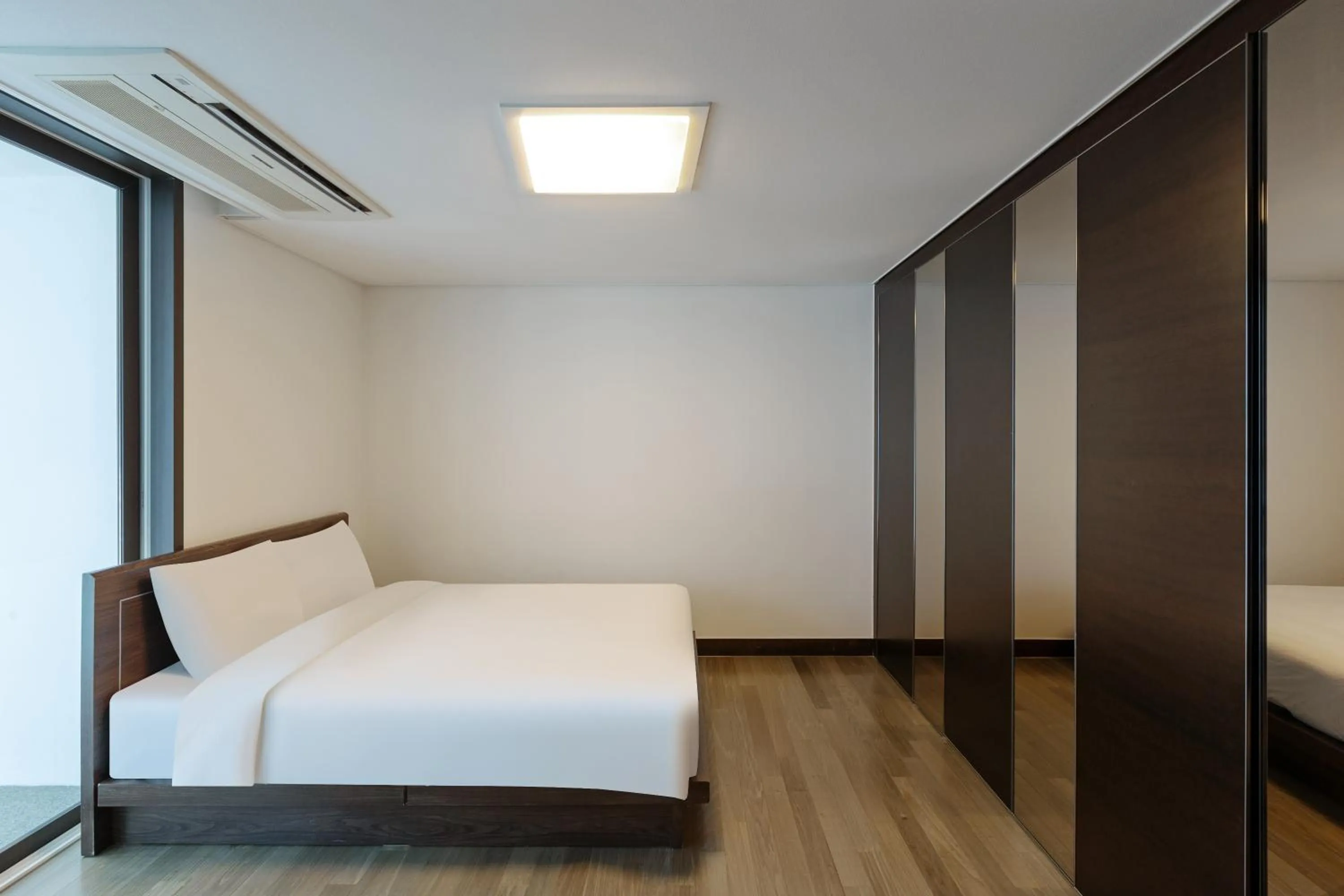 Bedroom, Bed in Pale De Cz Condo