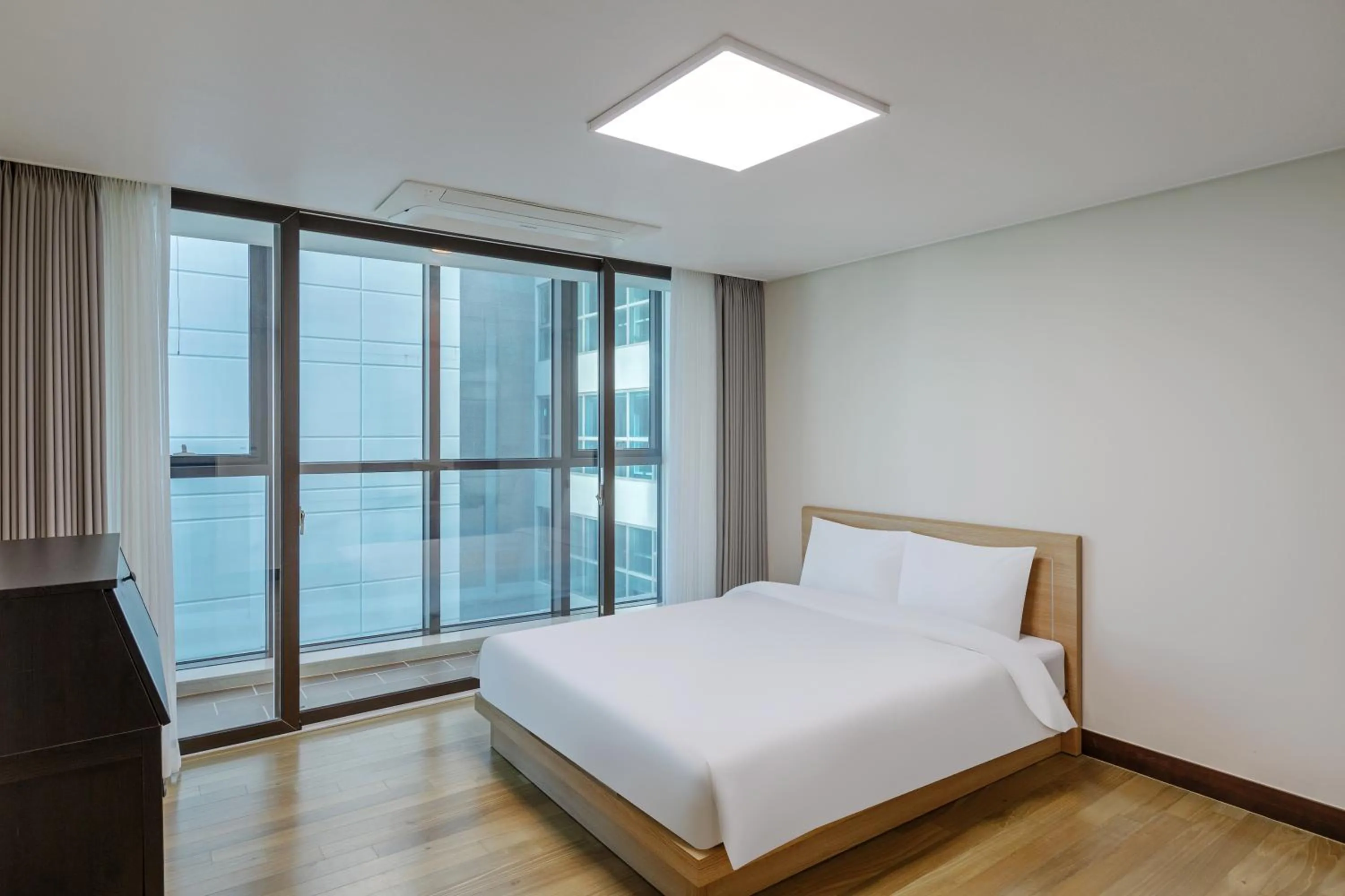 Bedroom, Bed in Pale De Cz Condo