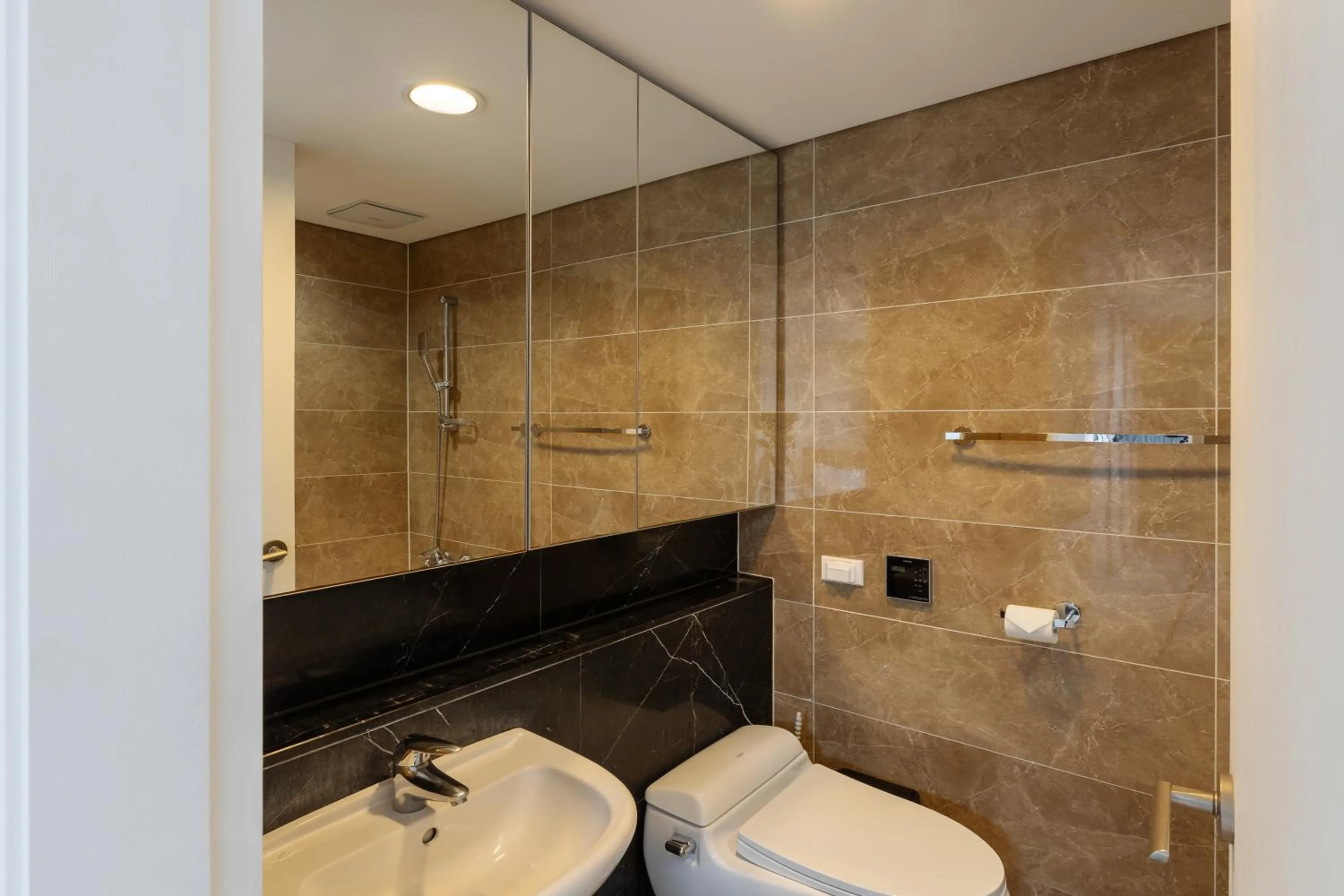 Toilet in Pale De Cz Condo