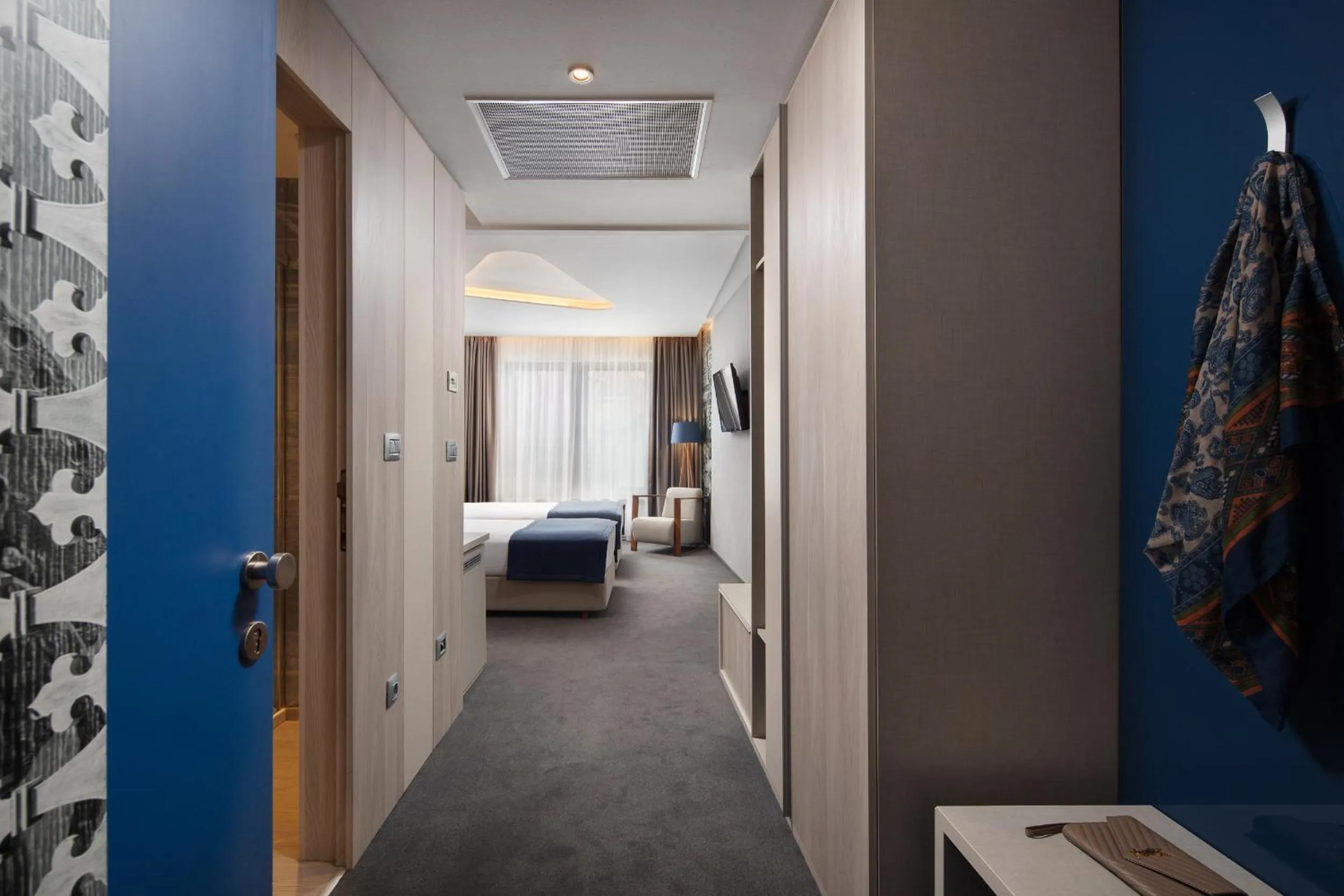 Bedroom, Bed in Hotel Colors Inn