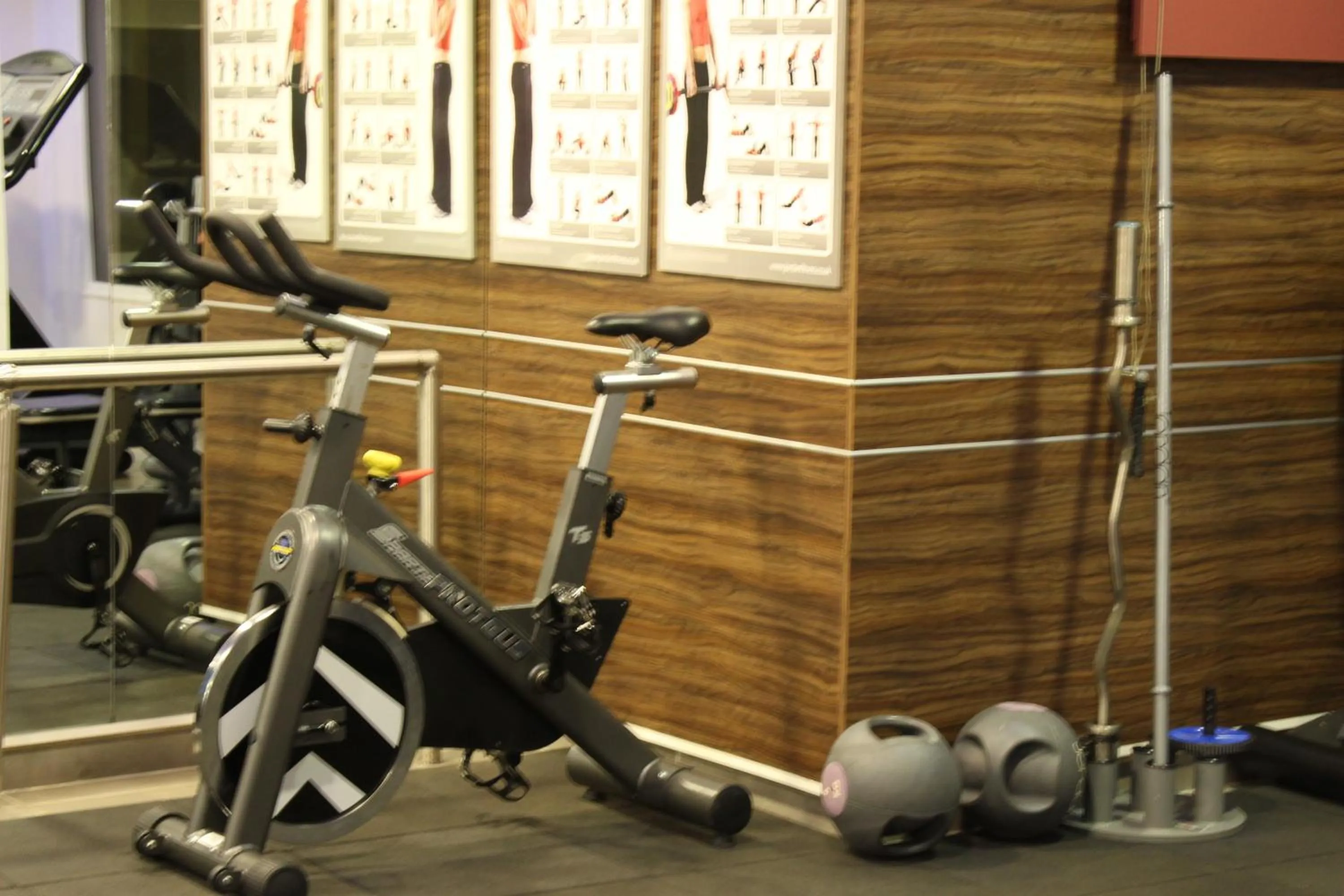 Fitness centre/facilities in Home Suites Boutique Hotel Freetown