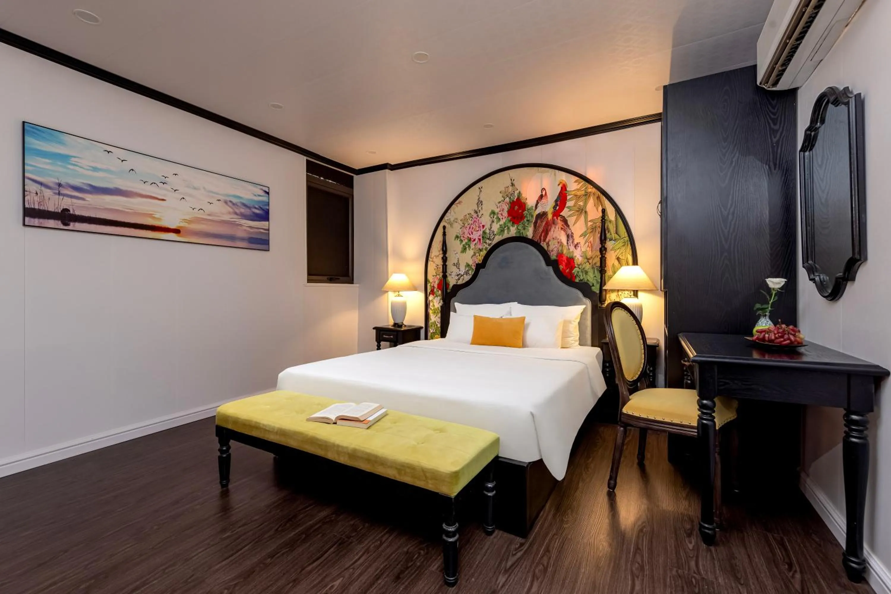 Bed in Hanoi Elpis Hotel & Spa