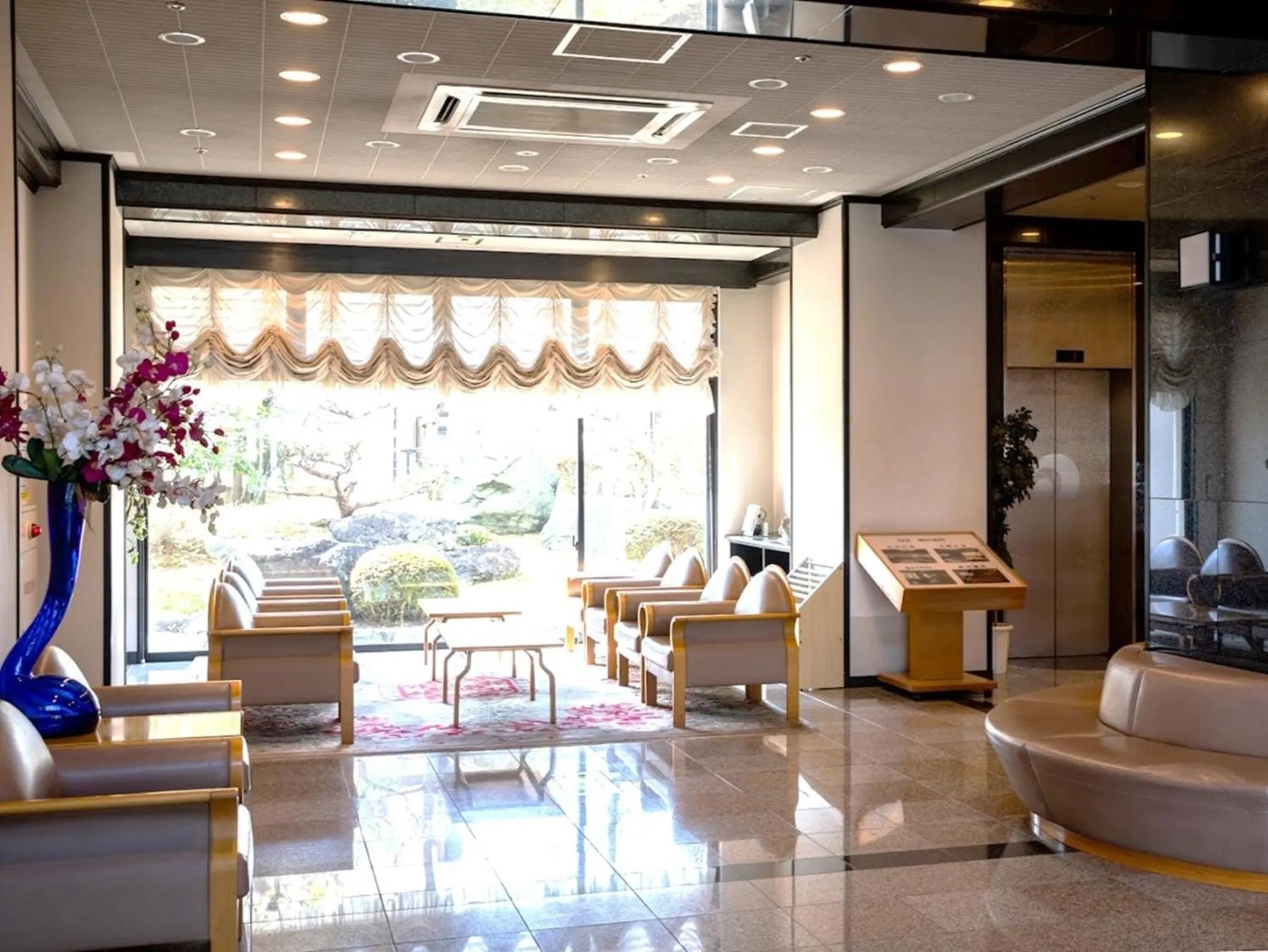 Lobby or reception in Hotel Castle Inn Ise