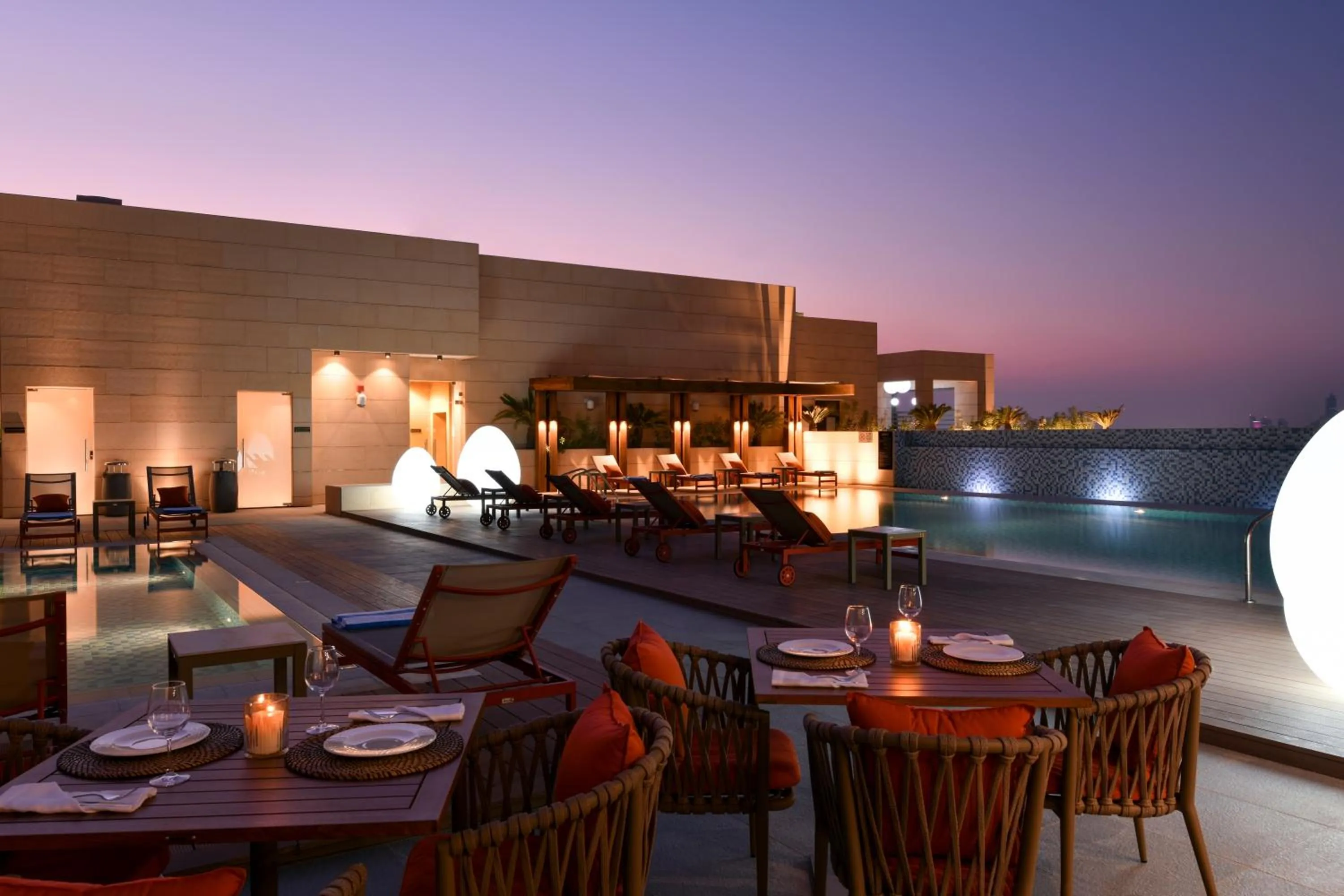 Property building in Le Mirage Downtown