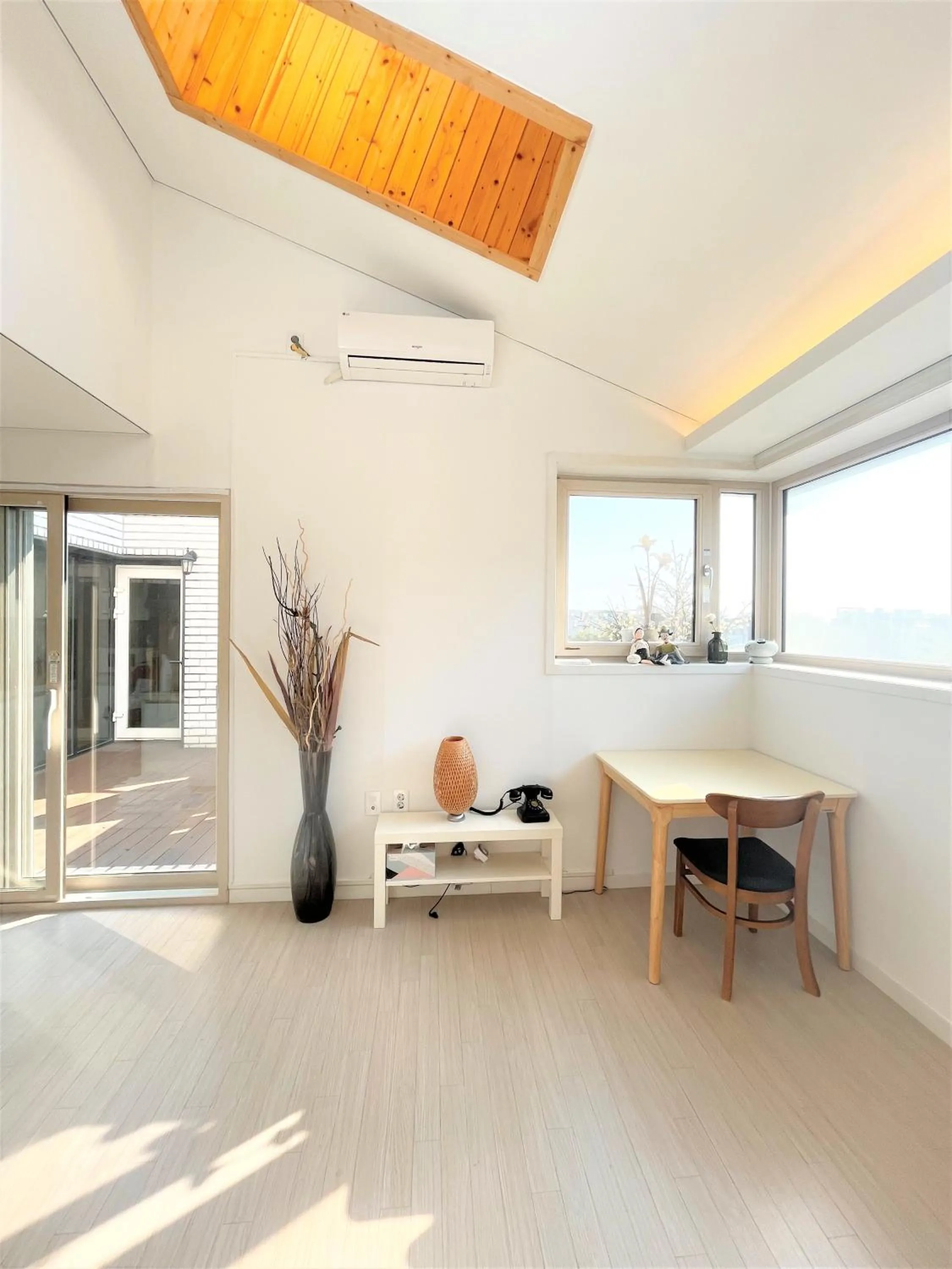 Property building in Koin Guesthouse Incheon airport