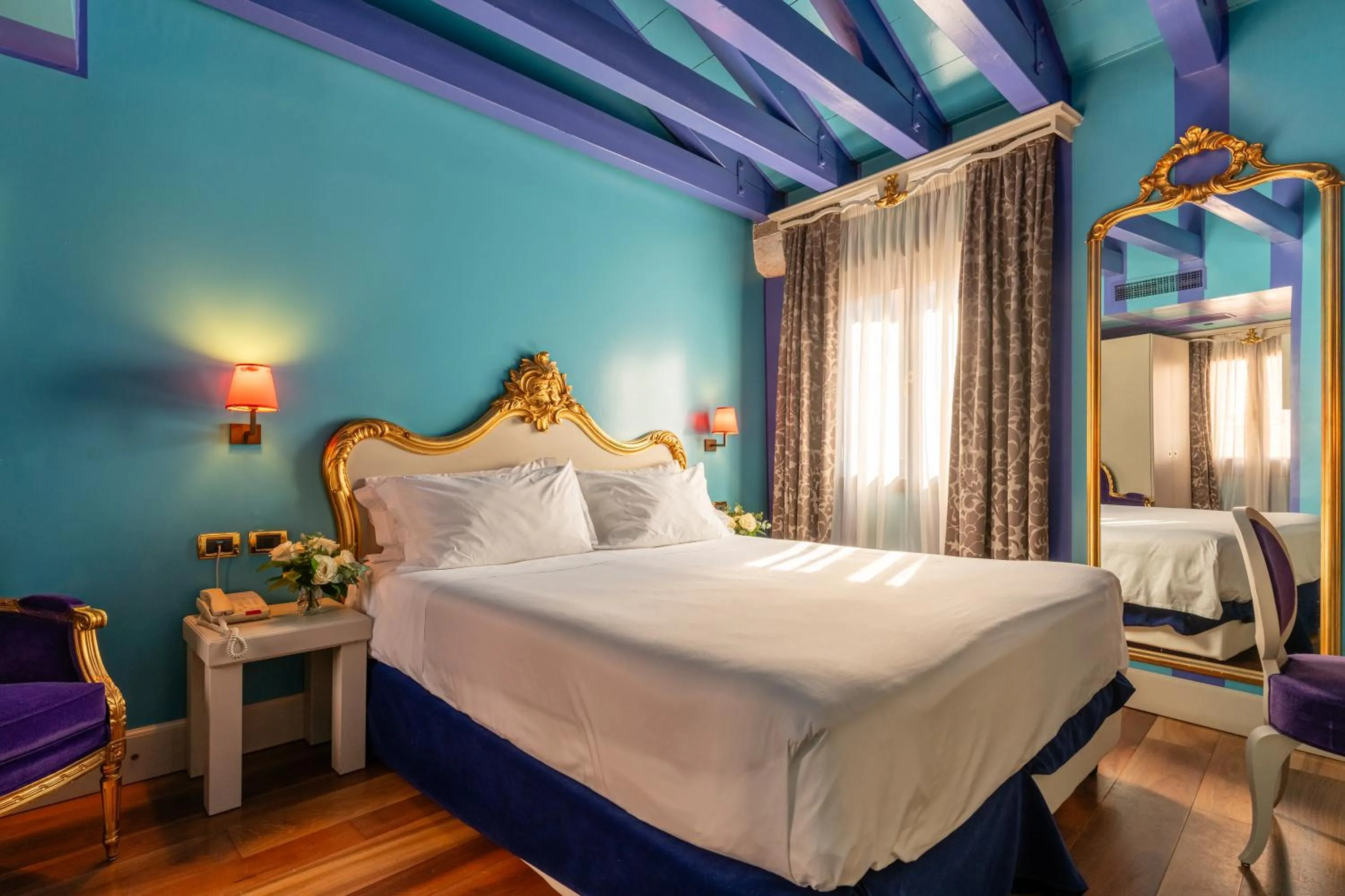 Photo of the whole room, Bed in Hotel Ca' Zusto Venezia