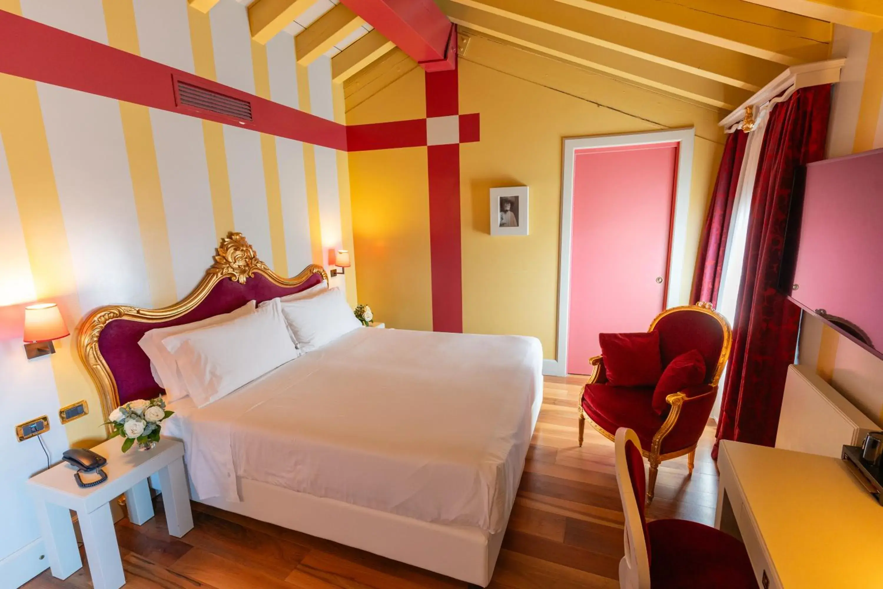 Deluxe Triple Room in Hotel Ca' Zusto Venezia Deluxe Triple Room in Hotel Ca' Zusto Venezia