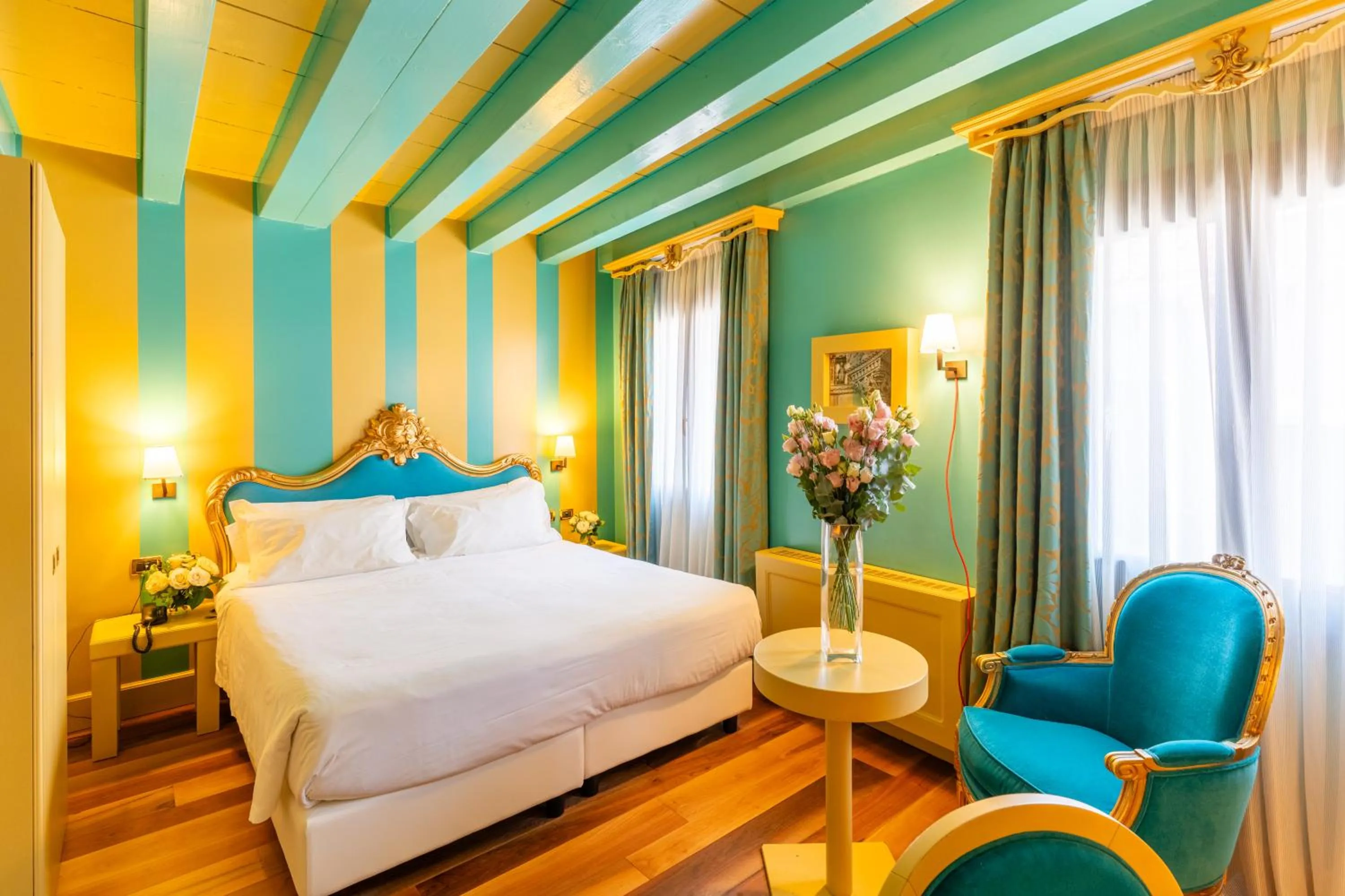 Photo of the whole room, Bed in Hotel Ca' Zusto Venezia