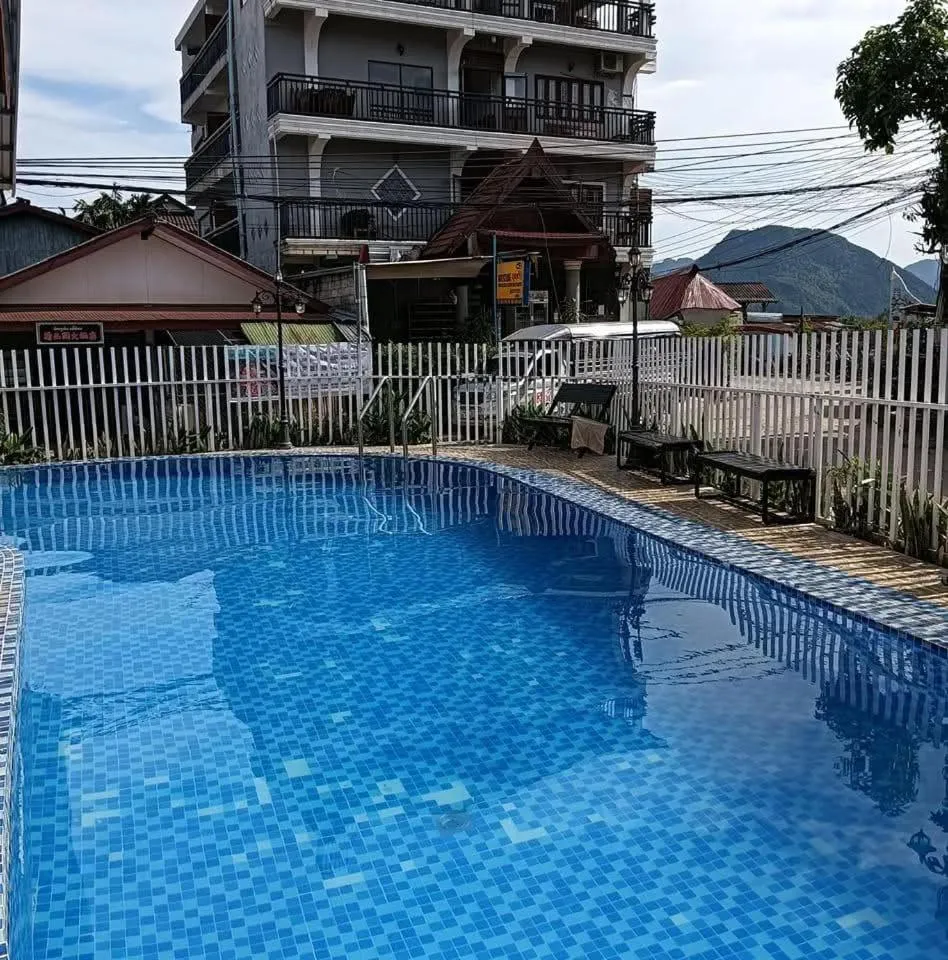 Bountang Mountain View Riverside Hotel