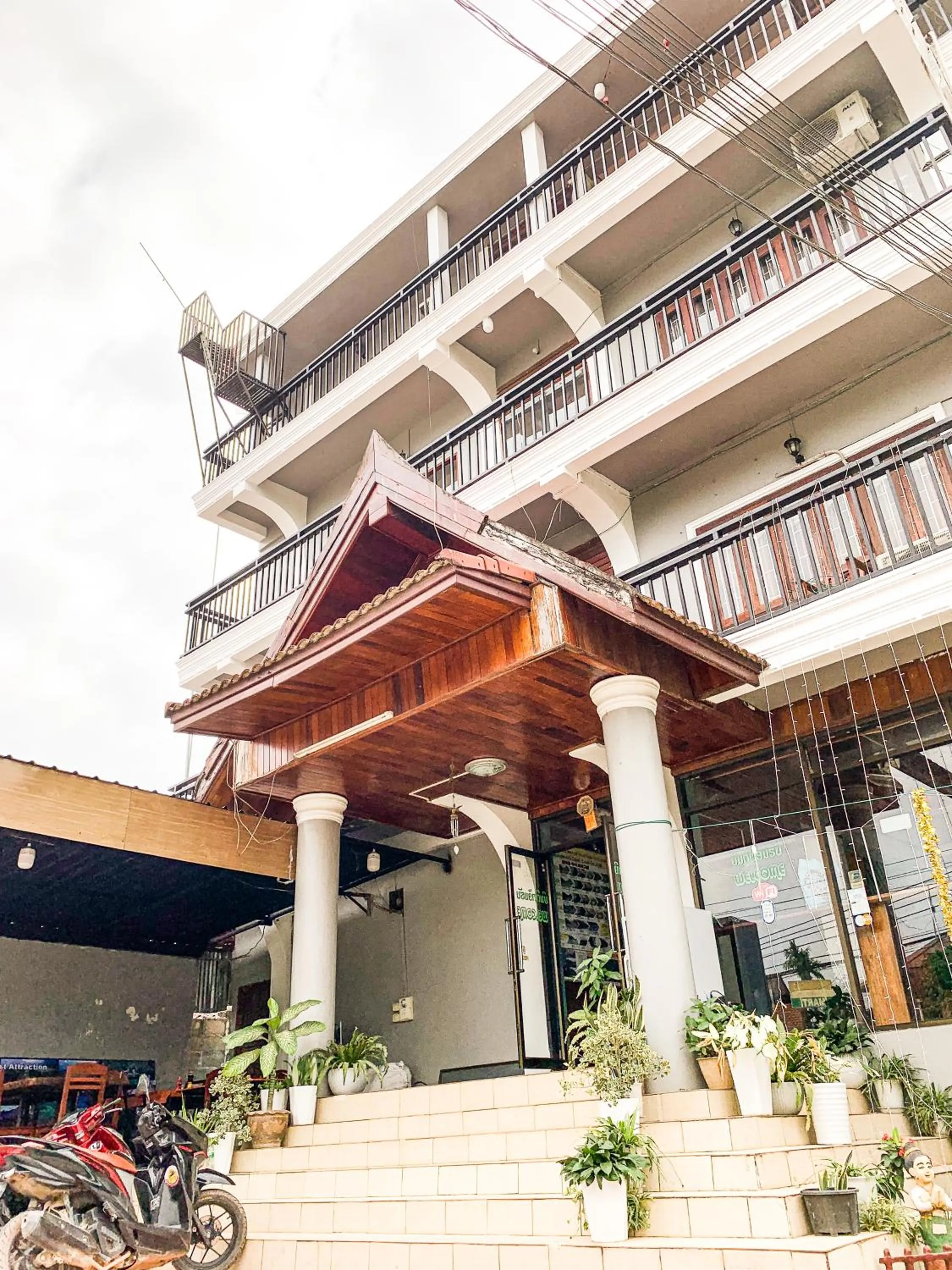 Property building in Bountang Mountain View Riverside Hotel