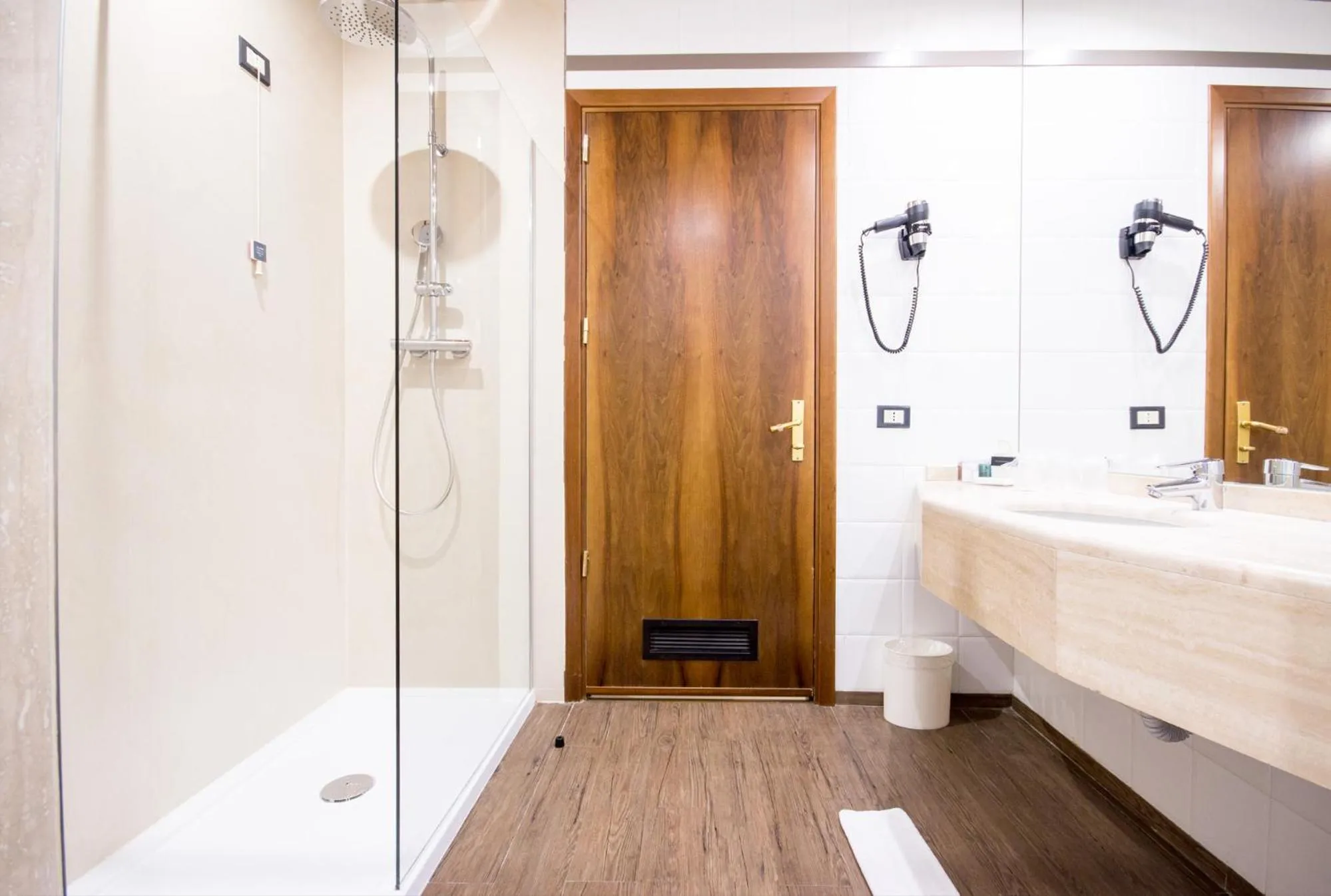 Shower in Best Western Modena District