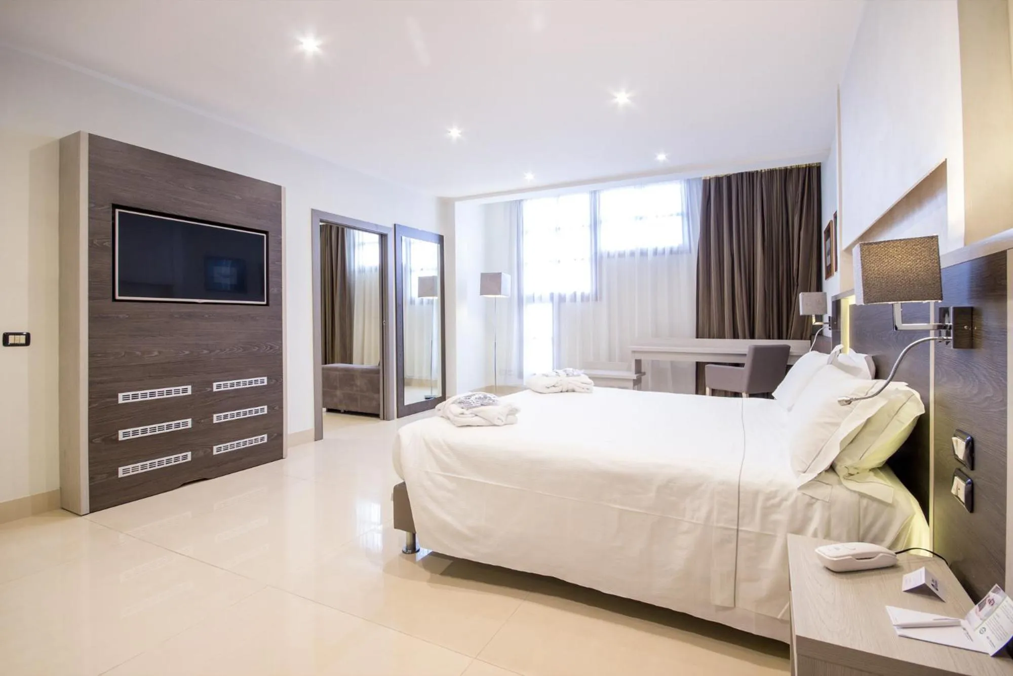 TV and multimedia, Bed in Best Western Modena District