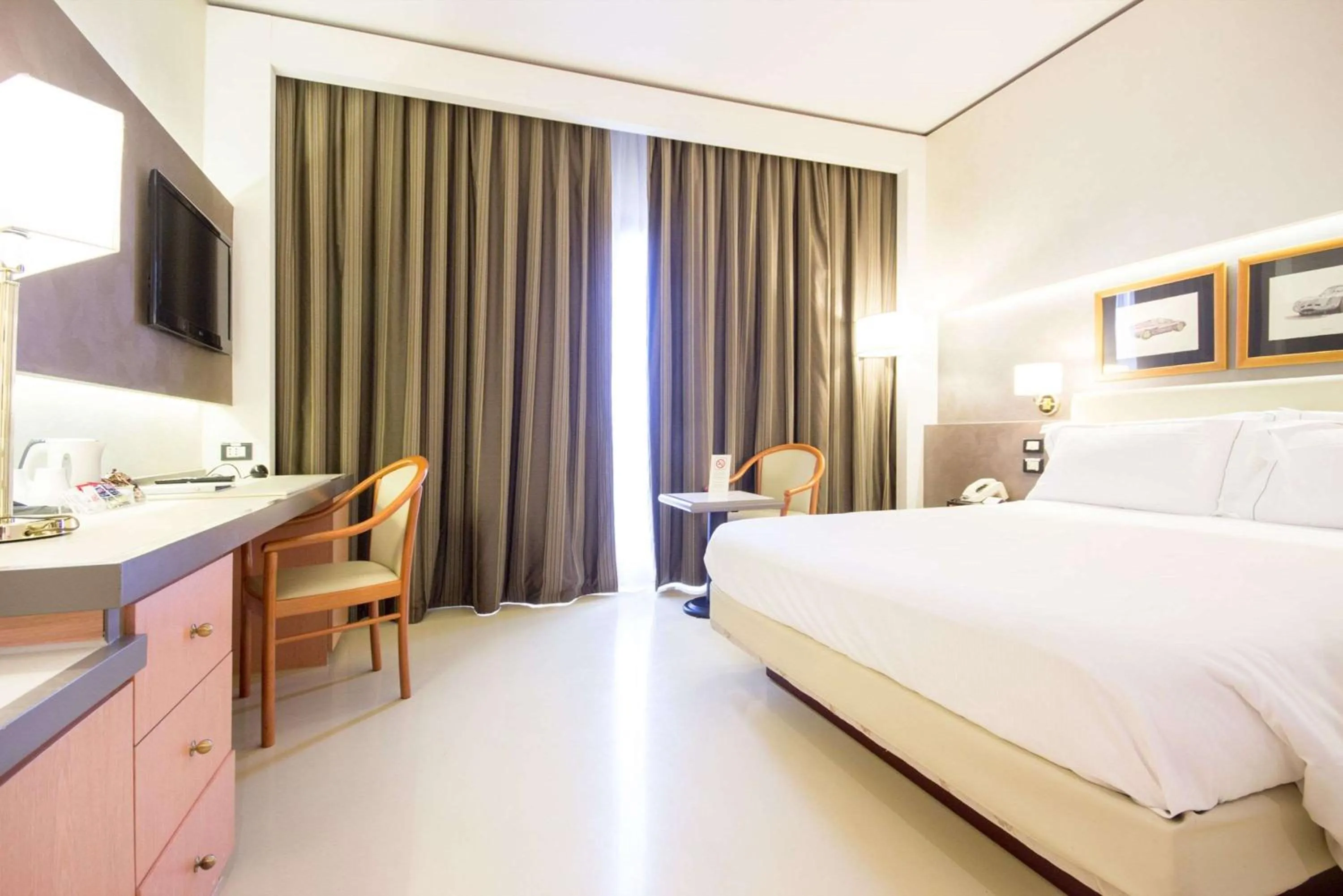 TV and multimedia, Bed in Best Western Modena District