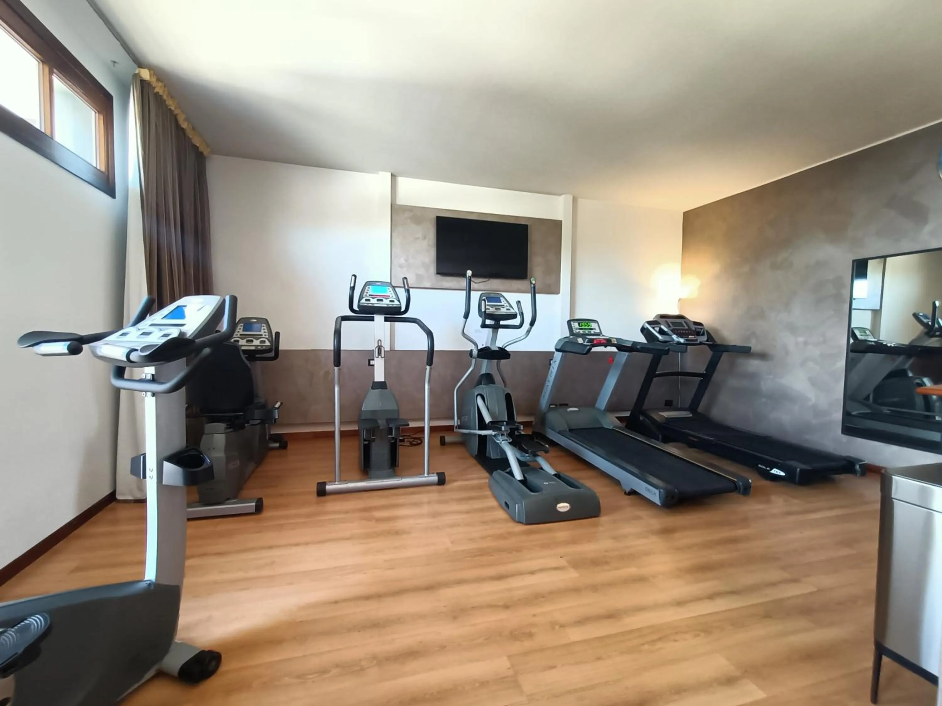Fitness centre/facilities in Best Western Modena District