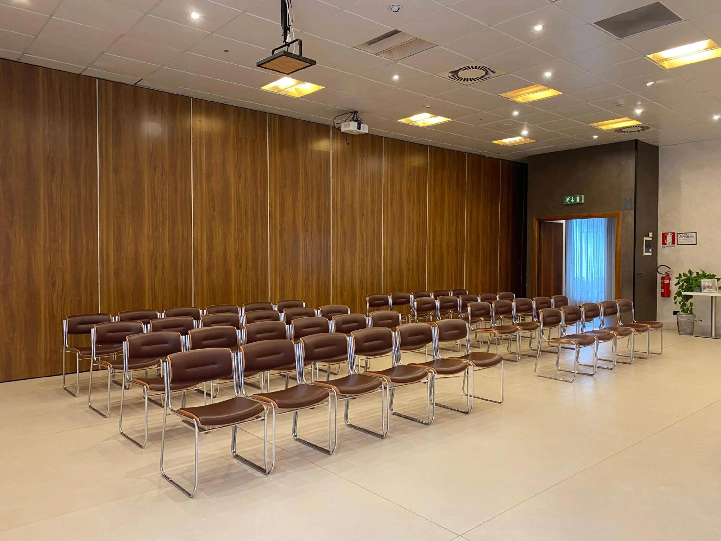Meeting/conference room in Best Western Modena District