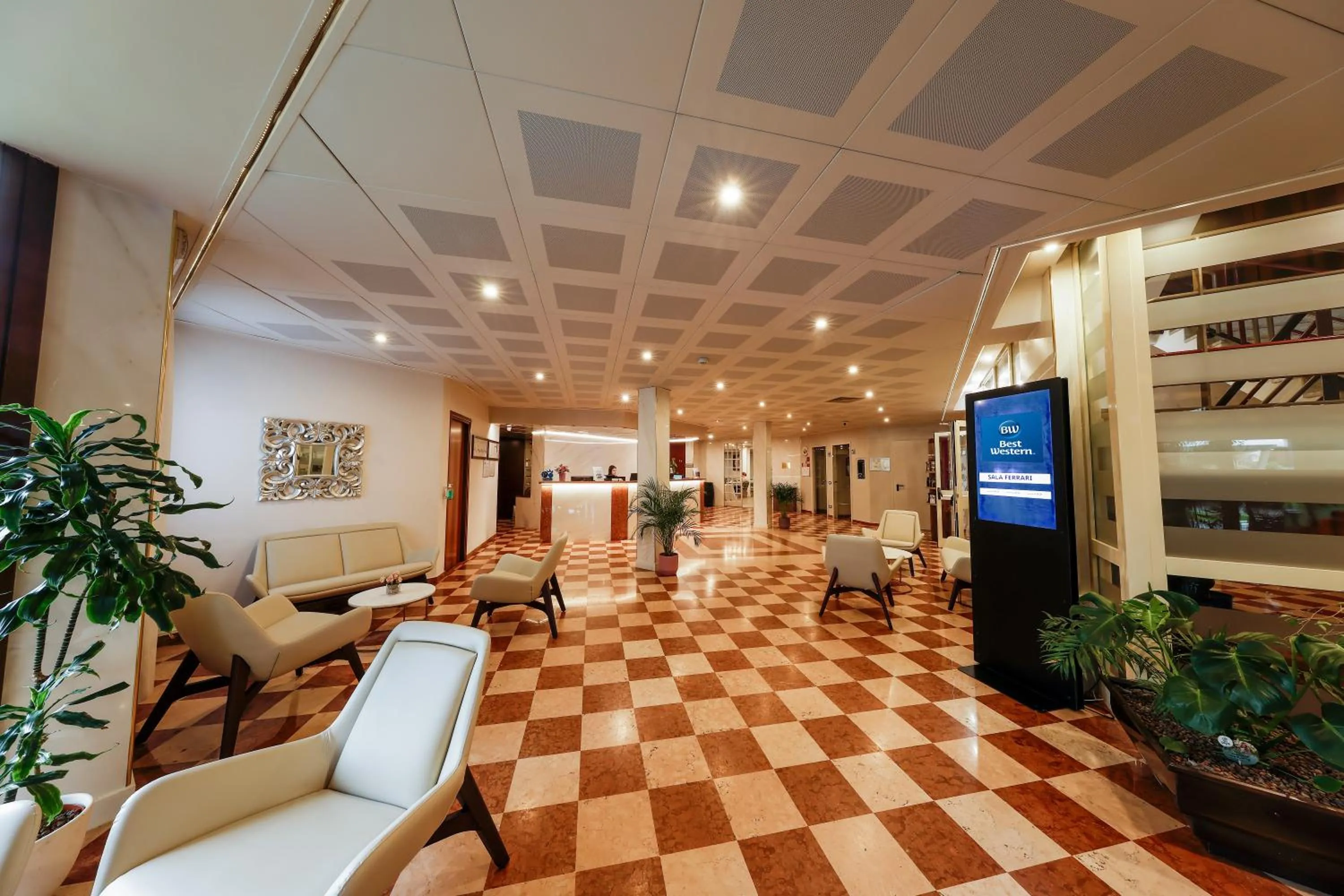TV and multimedia in Best Western Modena District