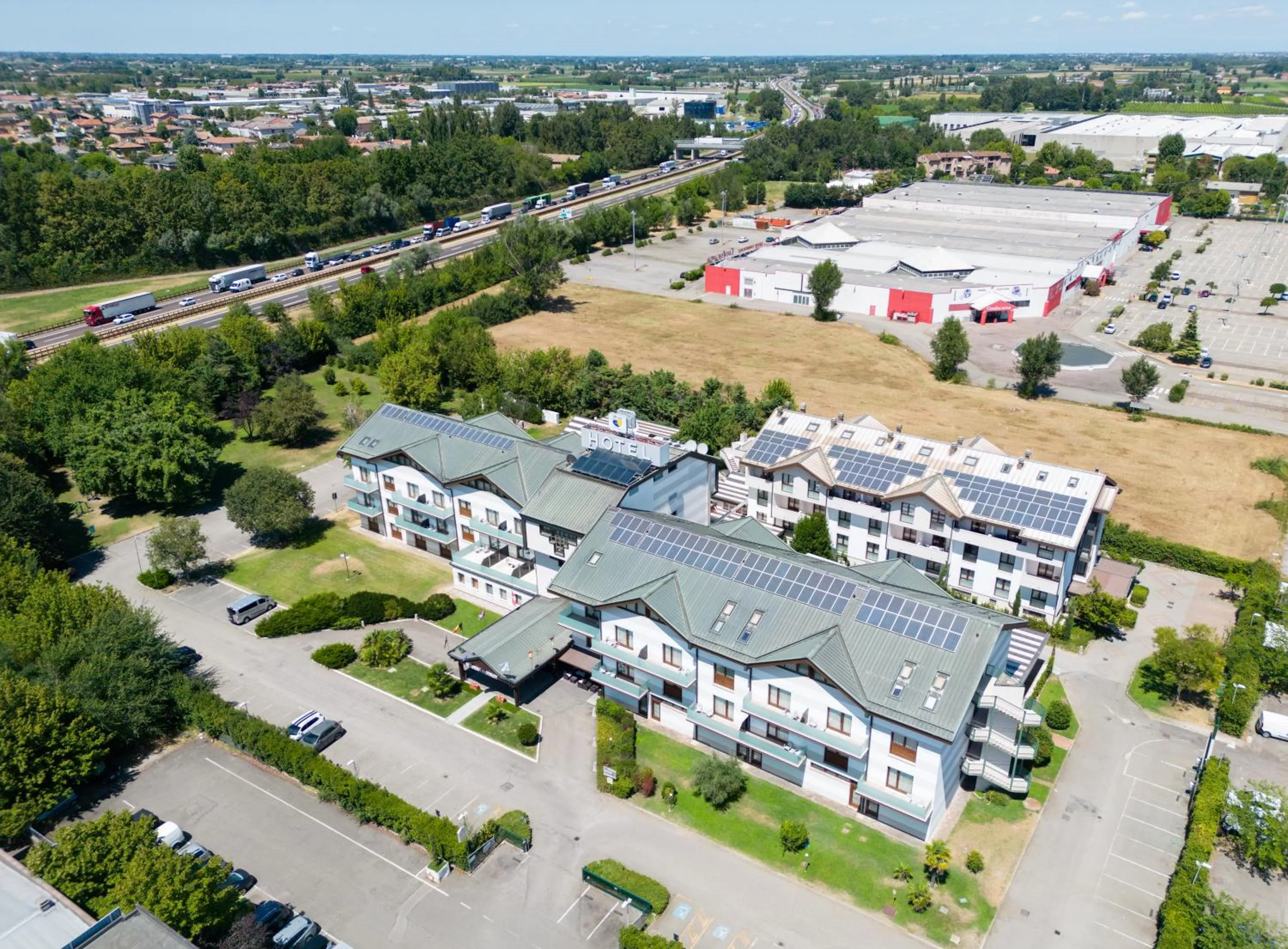 Property building in Best Western Modena District