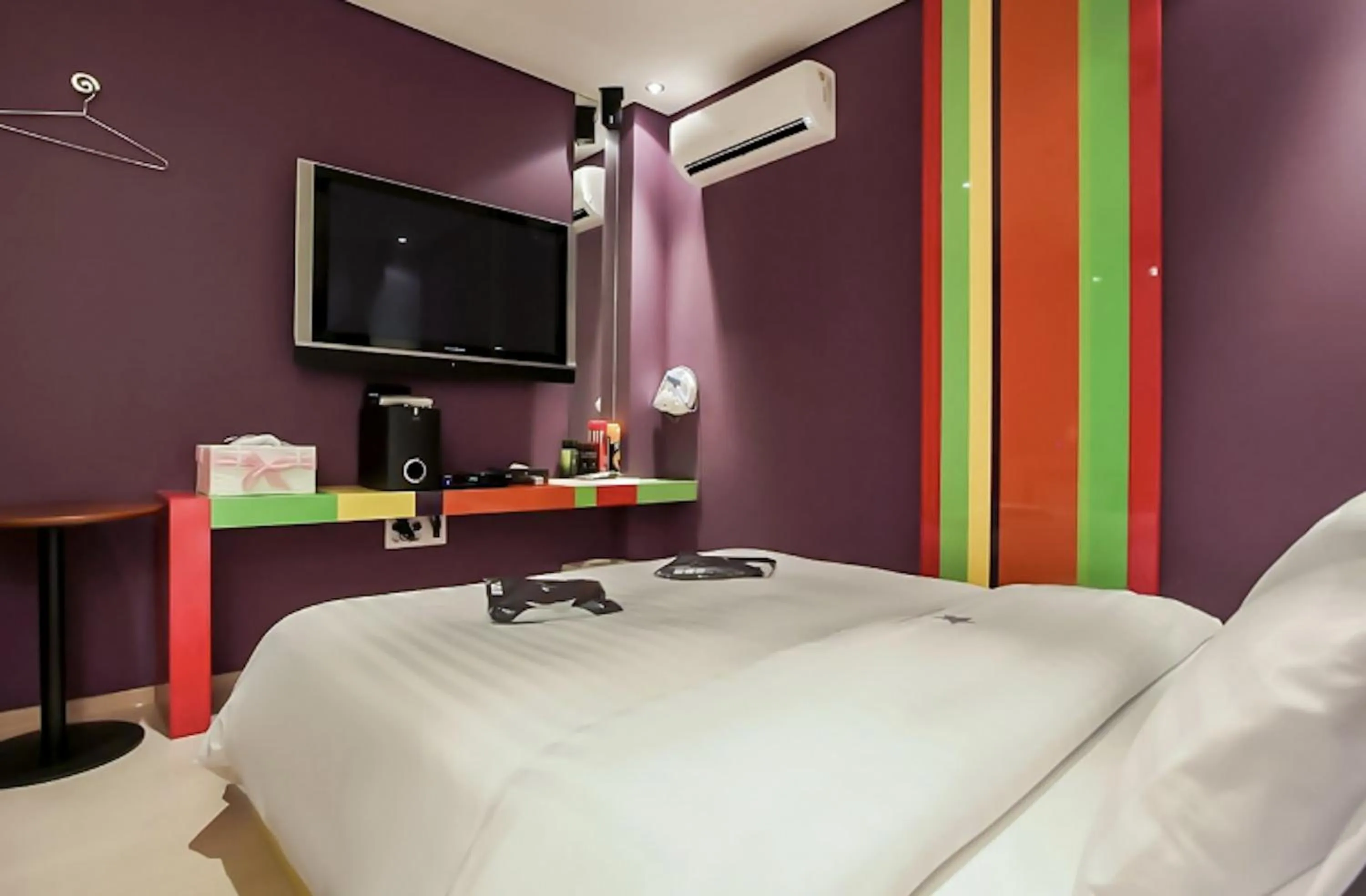 Bed in Nine Star Hotel