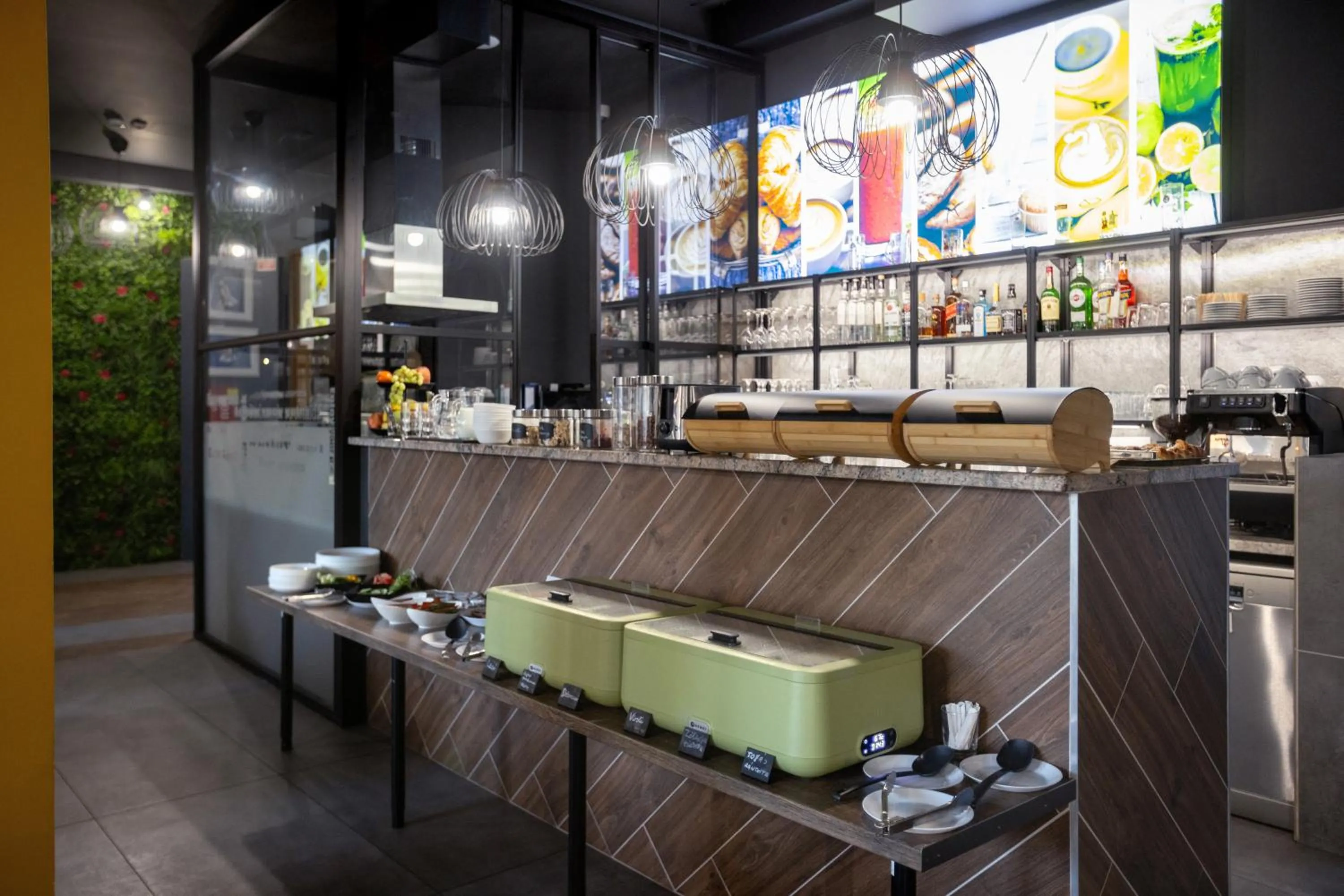 Buffet breakfast in R73 Residences