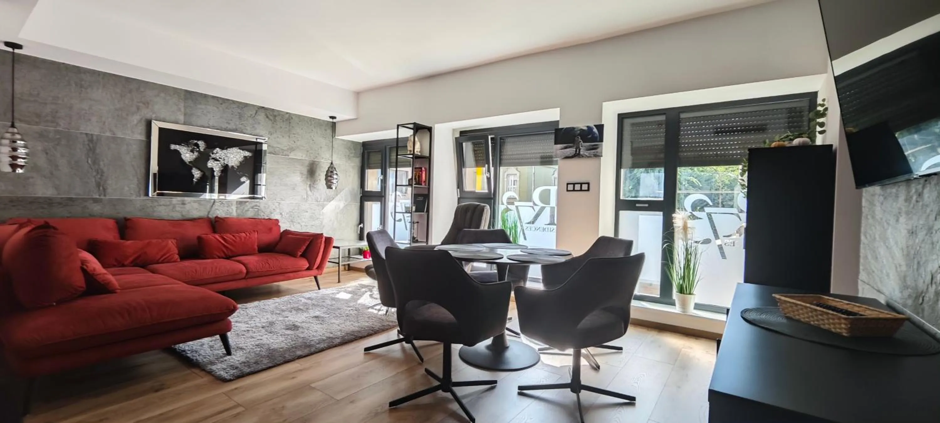 Communal lounge/ TV room in R73 Residences