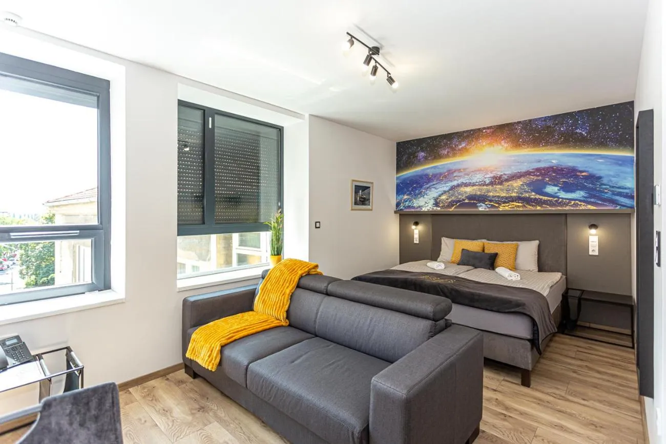 TV and multimedia, Bed in R73 Residences