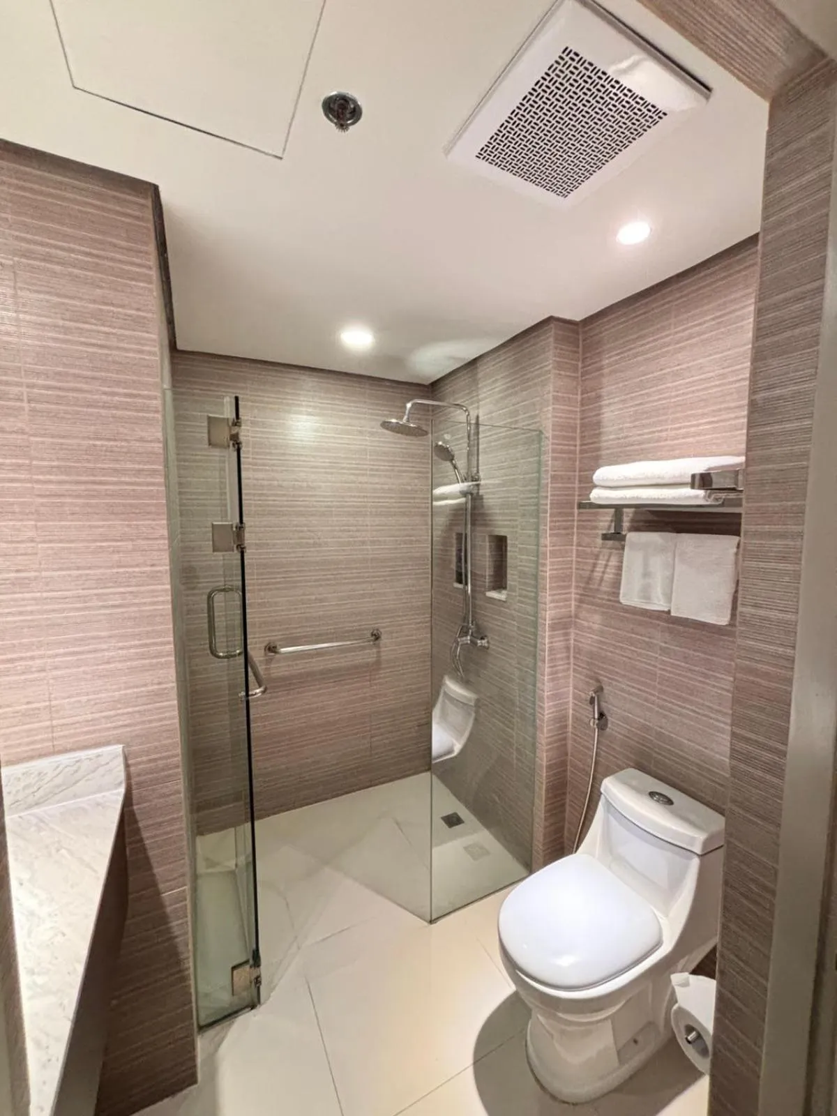 Shower in The Residences at BCCT