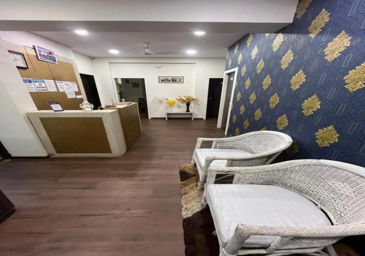 Seating area in Hotel De Classico Juhu