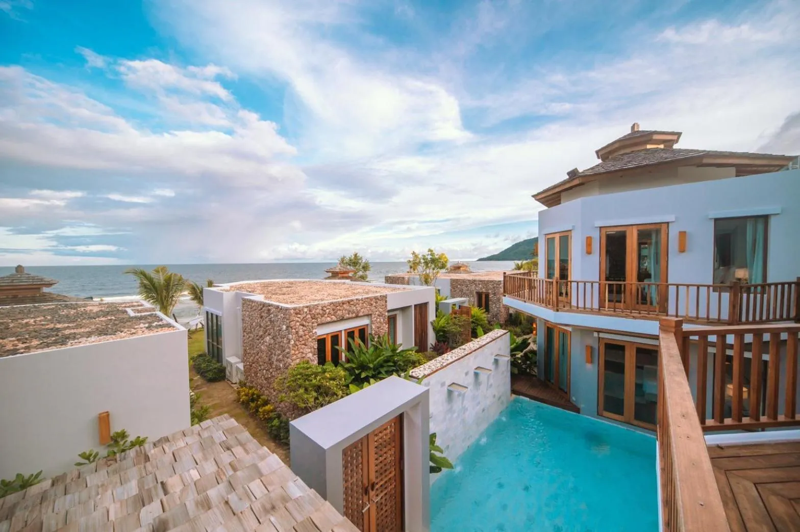 Pool view in Yotaka Khanom