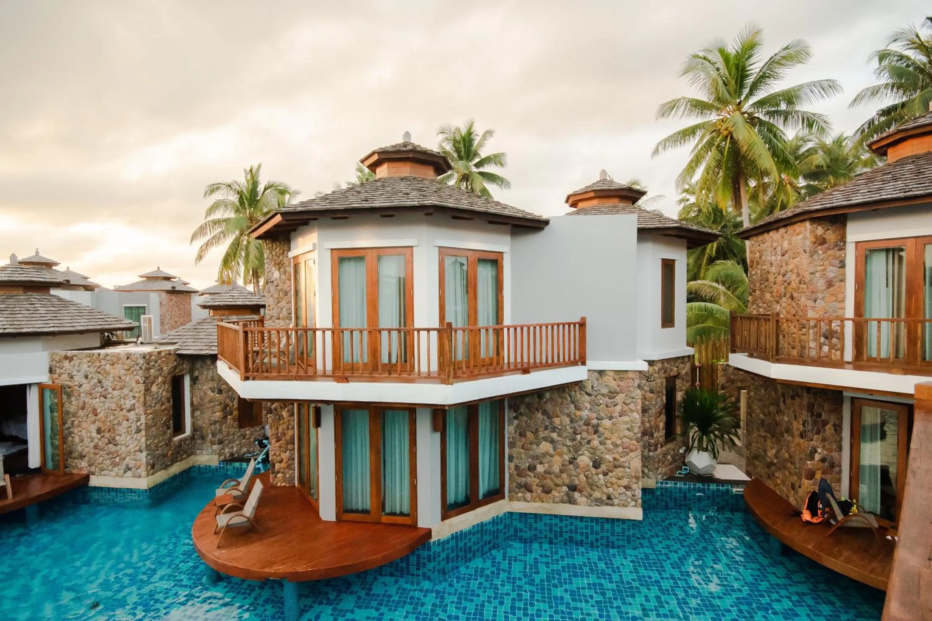 Property building in Yotaka Khanom