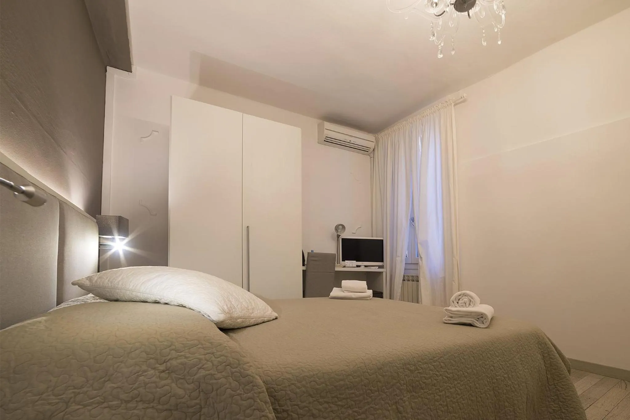 Bed in Al Portico Guest House