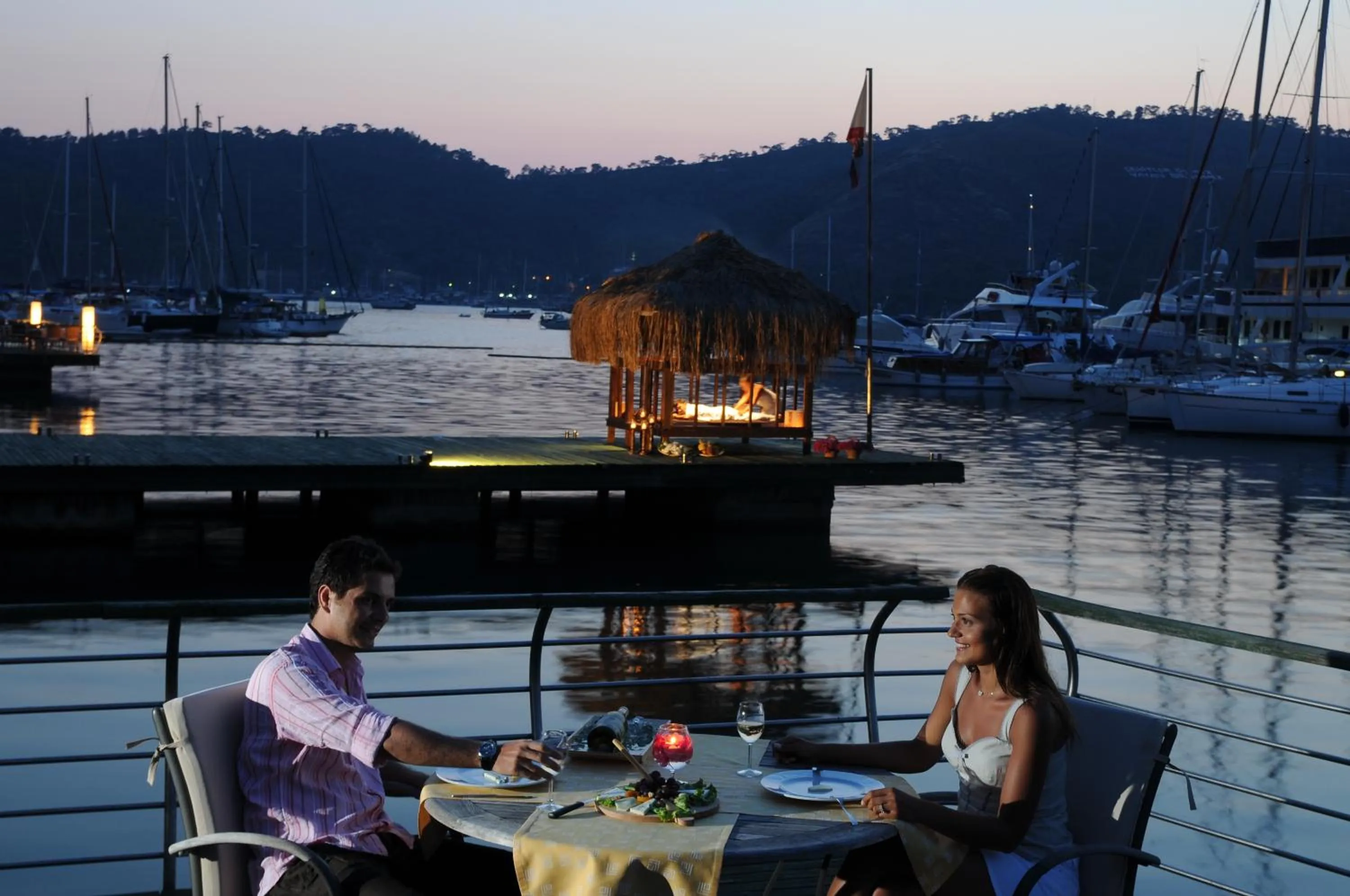 Restaurant/places to eat in Ece Saray Marina Resort