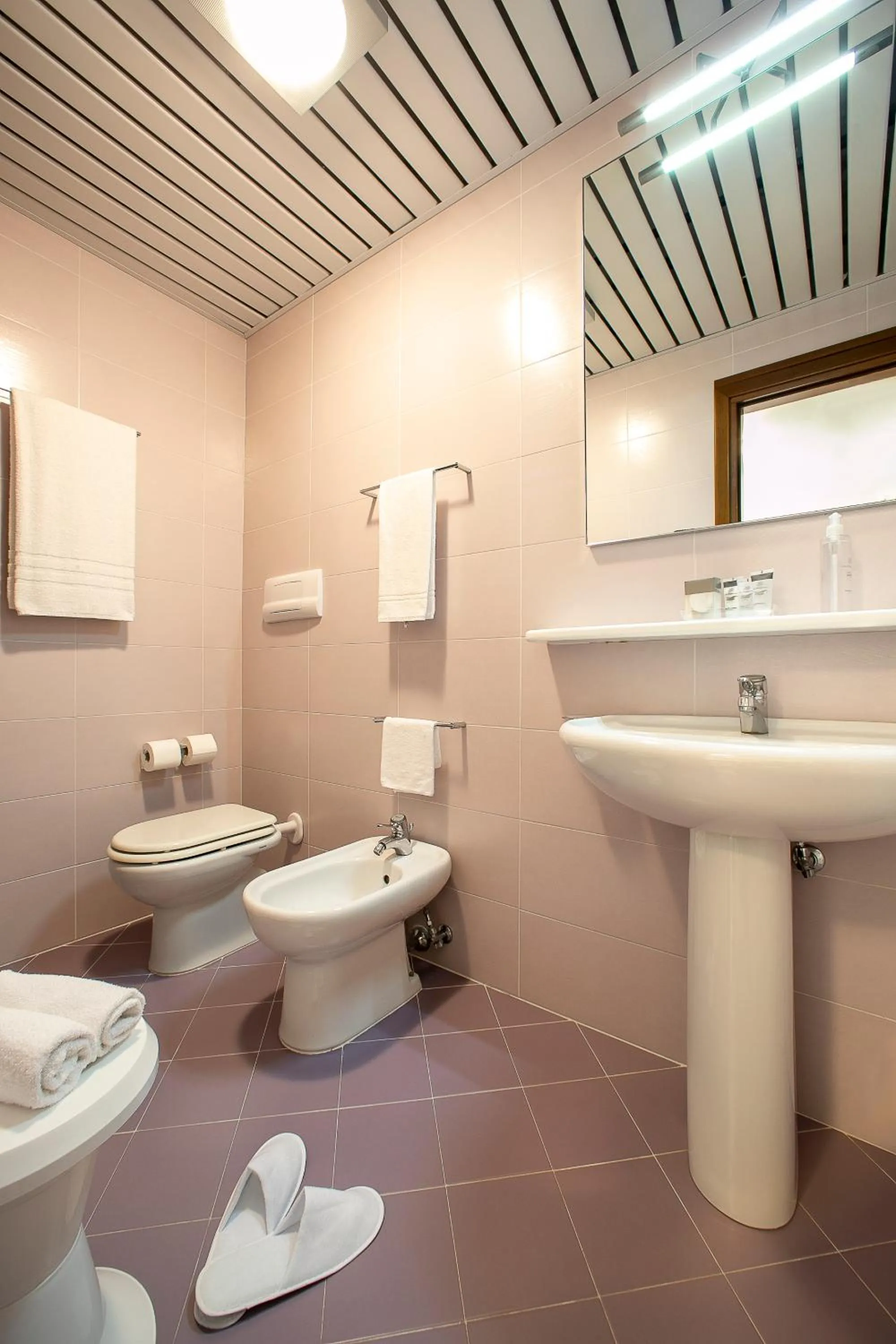 Shower in Park Hotel Ermitage Resort & Spa