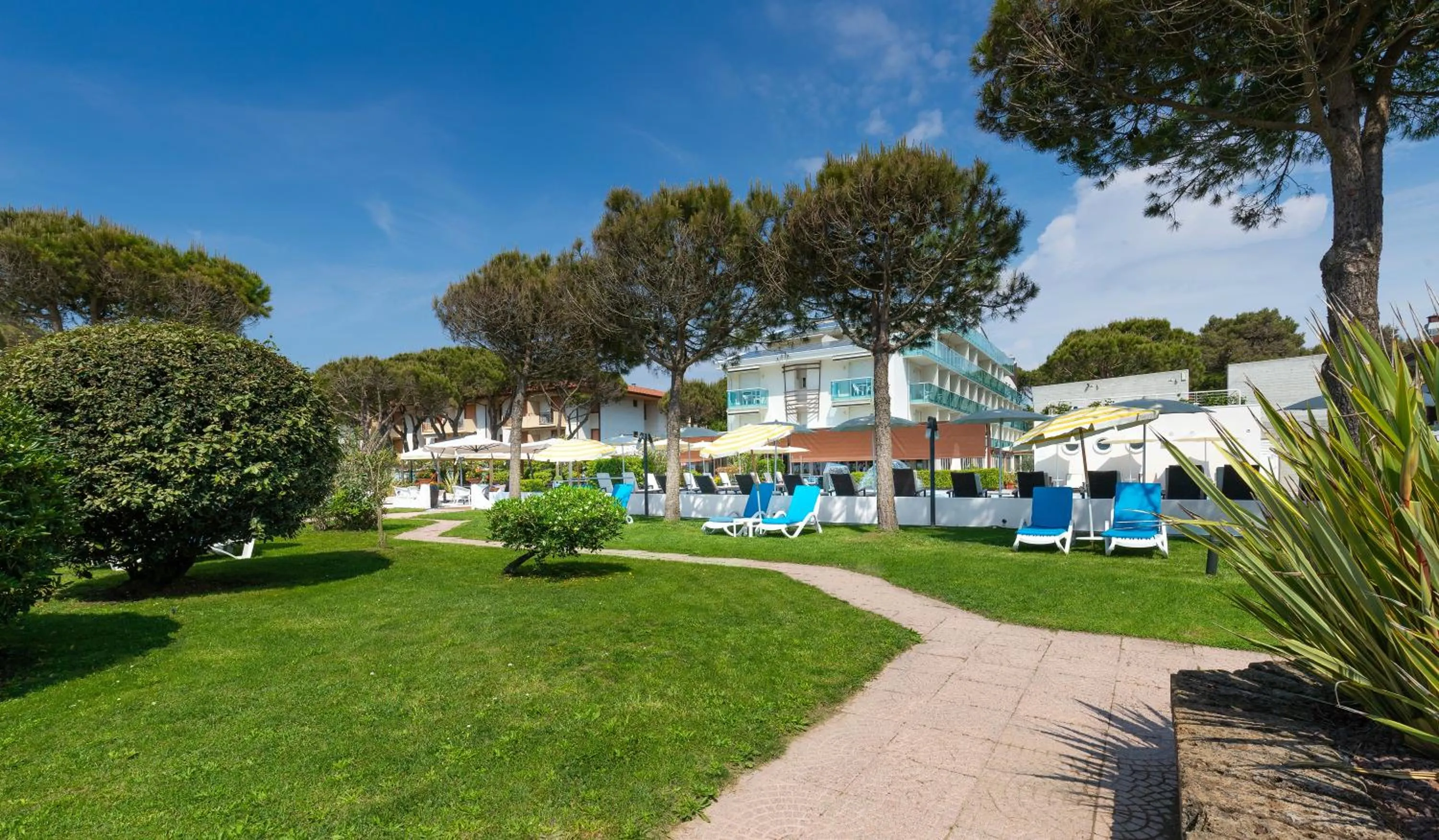 Property building in Park Hotel Ermitage Resort & Spa