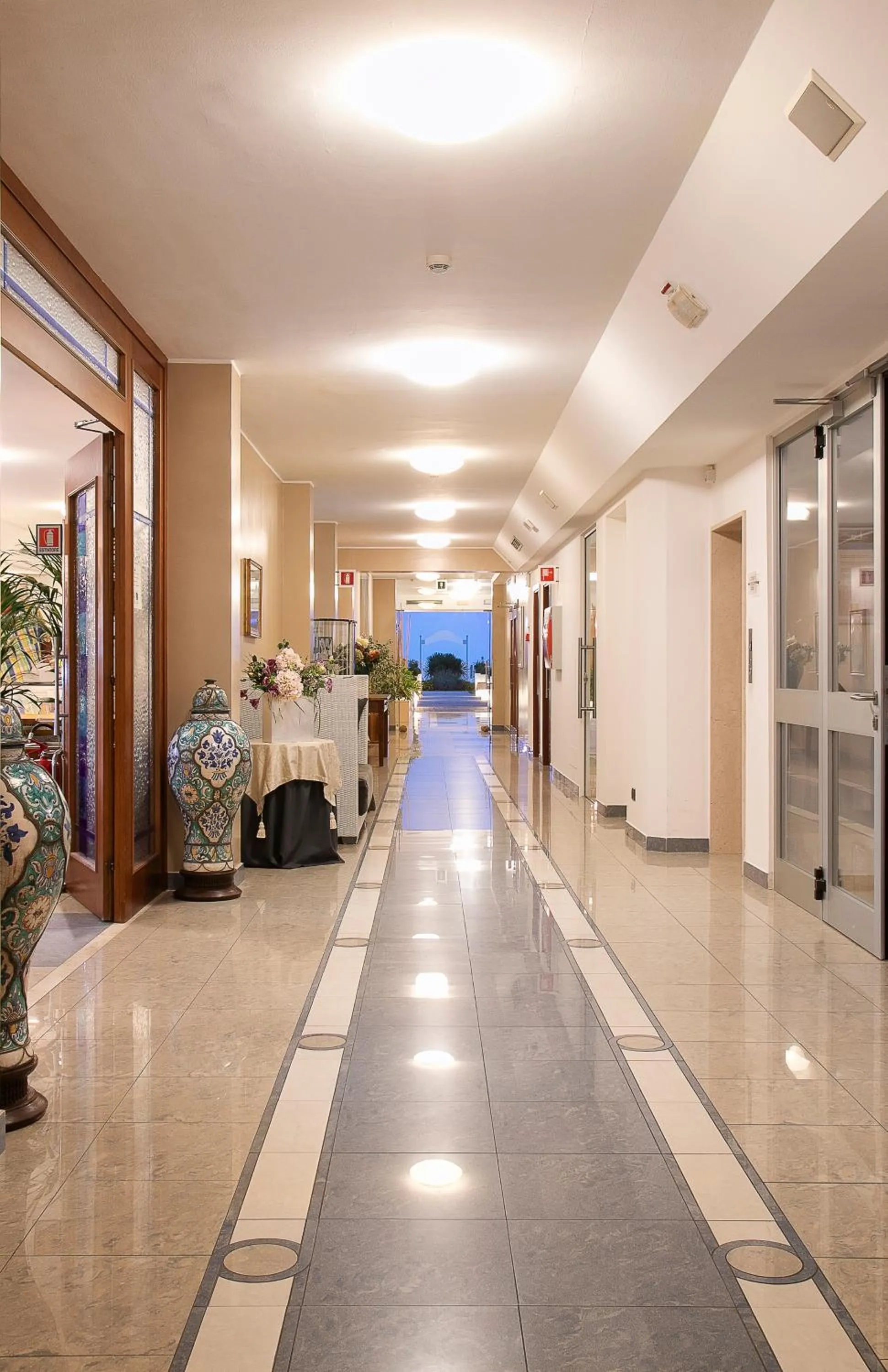 Restaurant/places to eat in Park Hotel Ermitage Resort & Spa