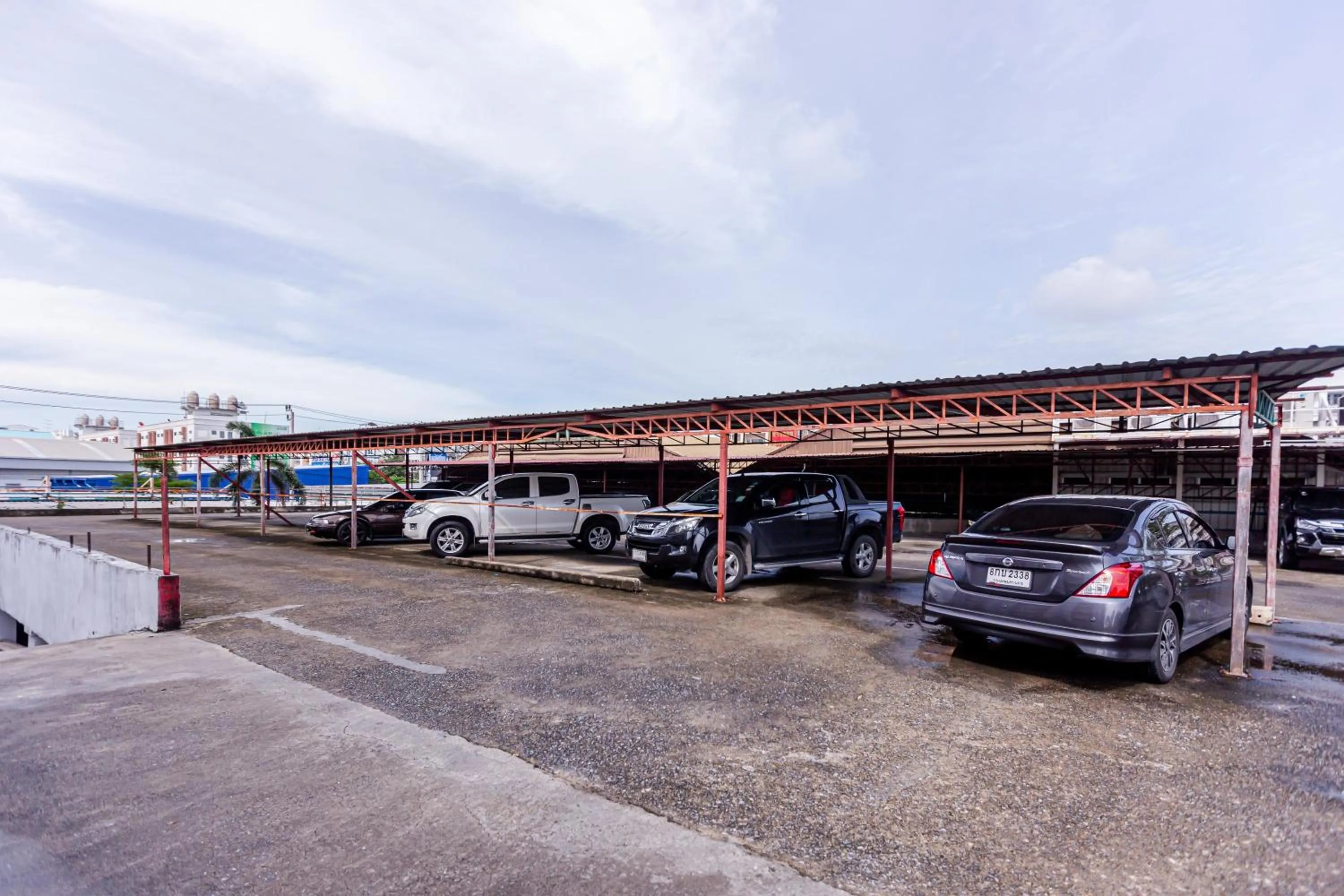 Parking in Latin Garden Hotel