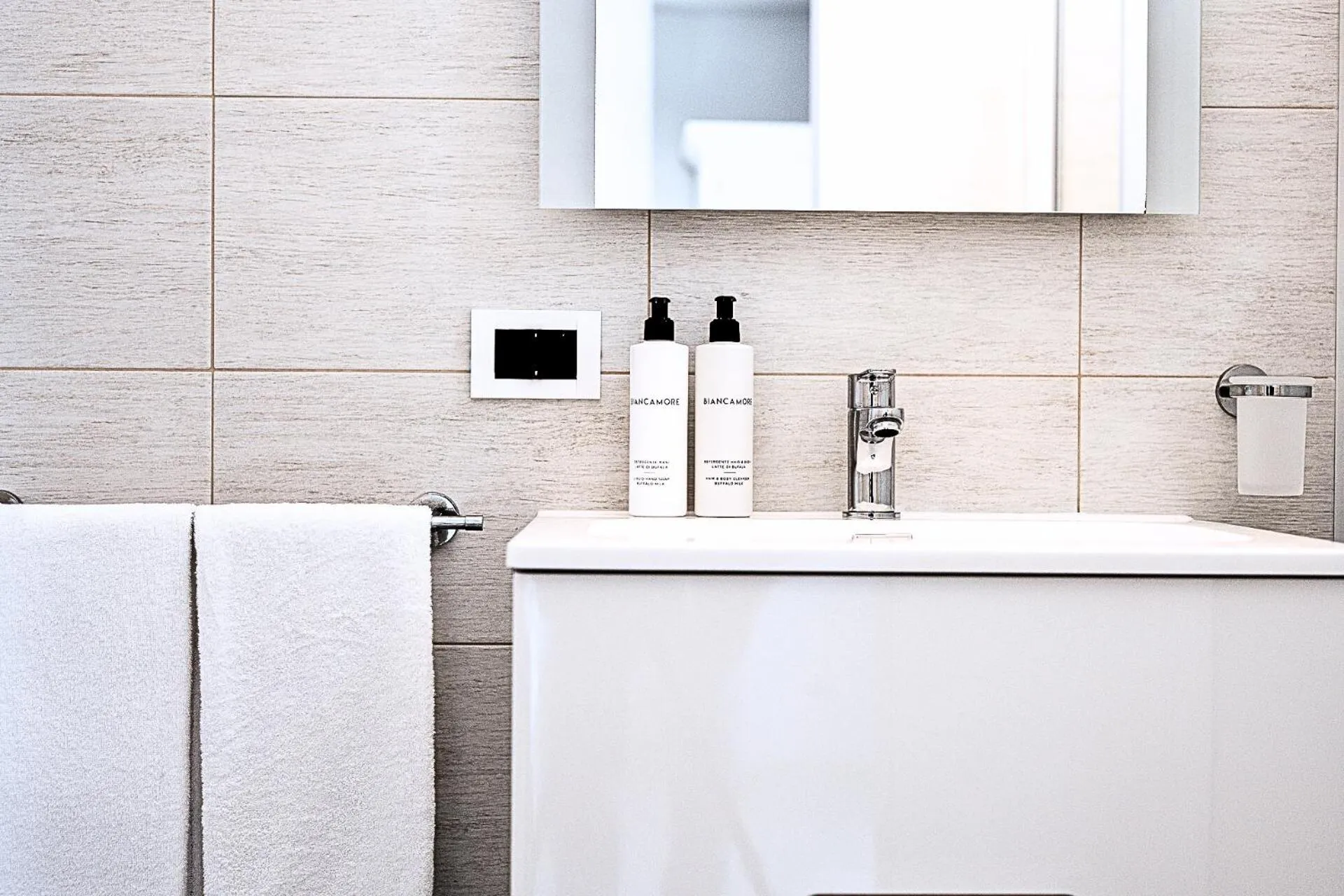 Bathroom in Hotel Niagara