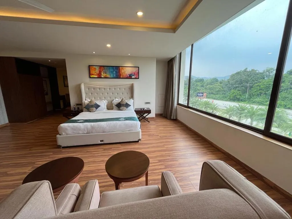 Bedroom, Bed in Pinaka Hotels & Resorts
