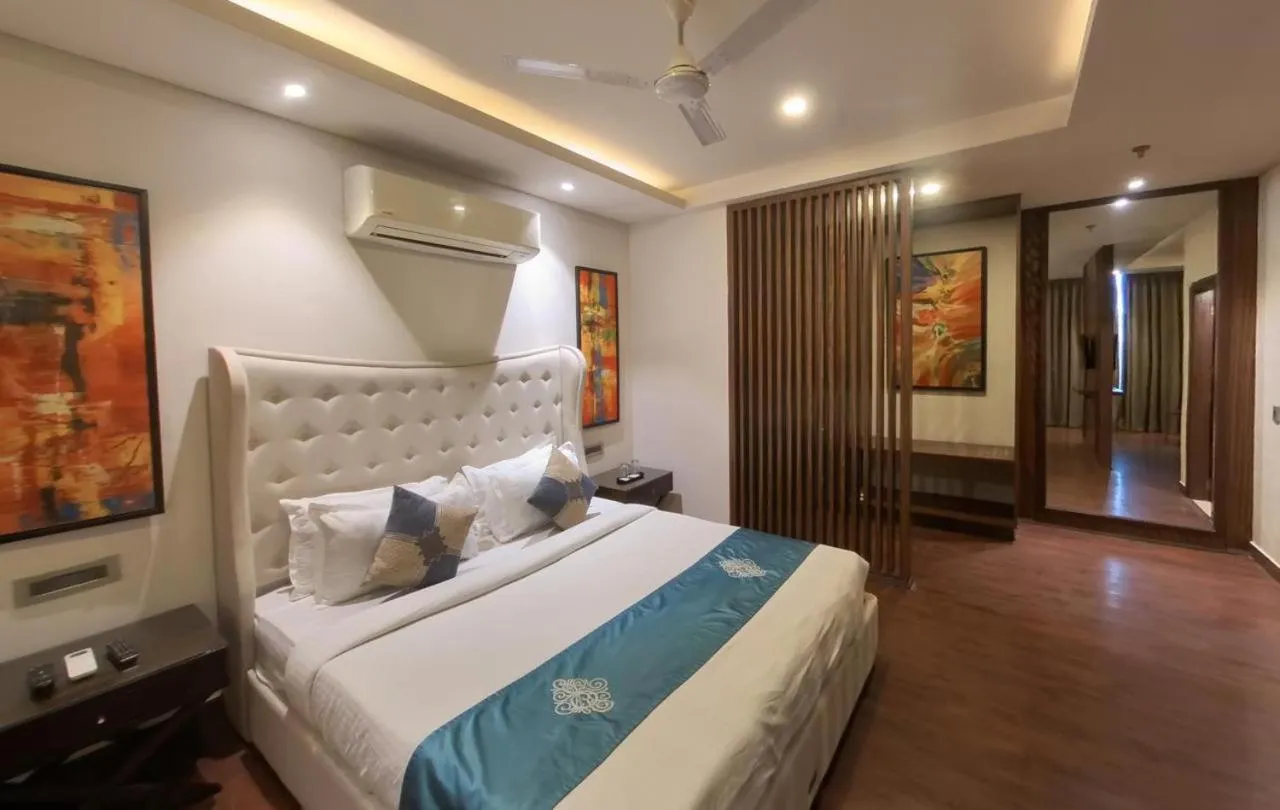 Bedroom, Bed in Pinaka Hotels & Resorts