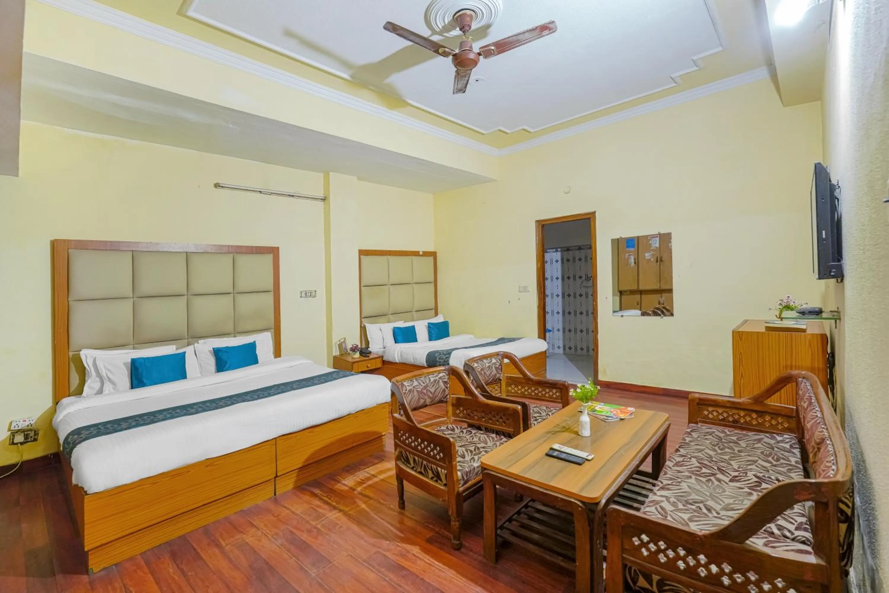 Bed in Hotel Abhi international