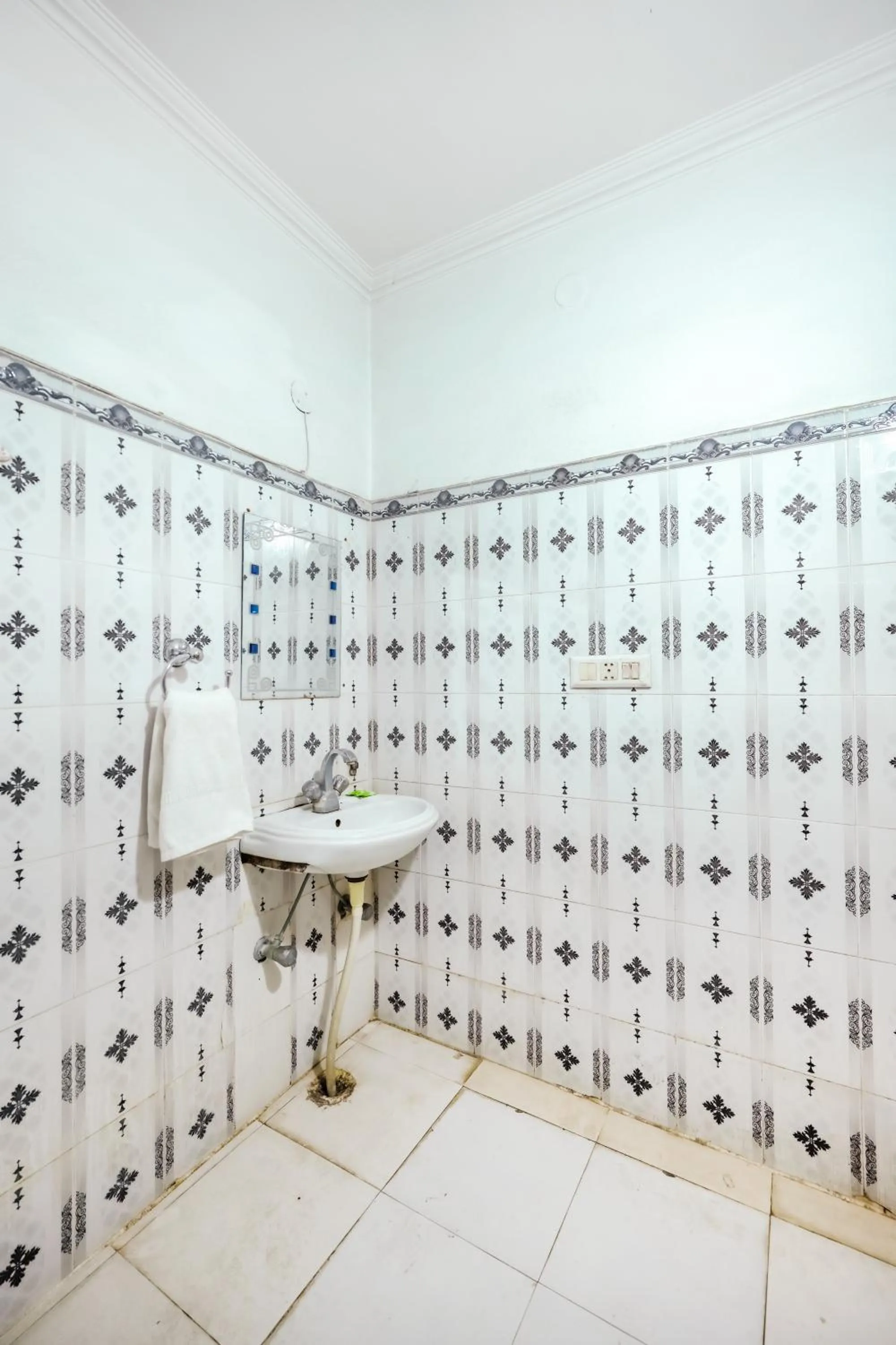 Hotel Abhi international