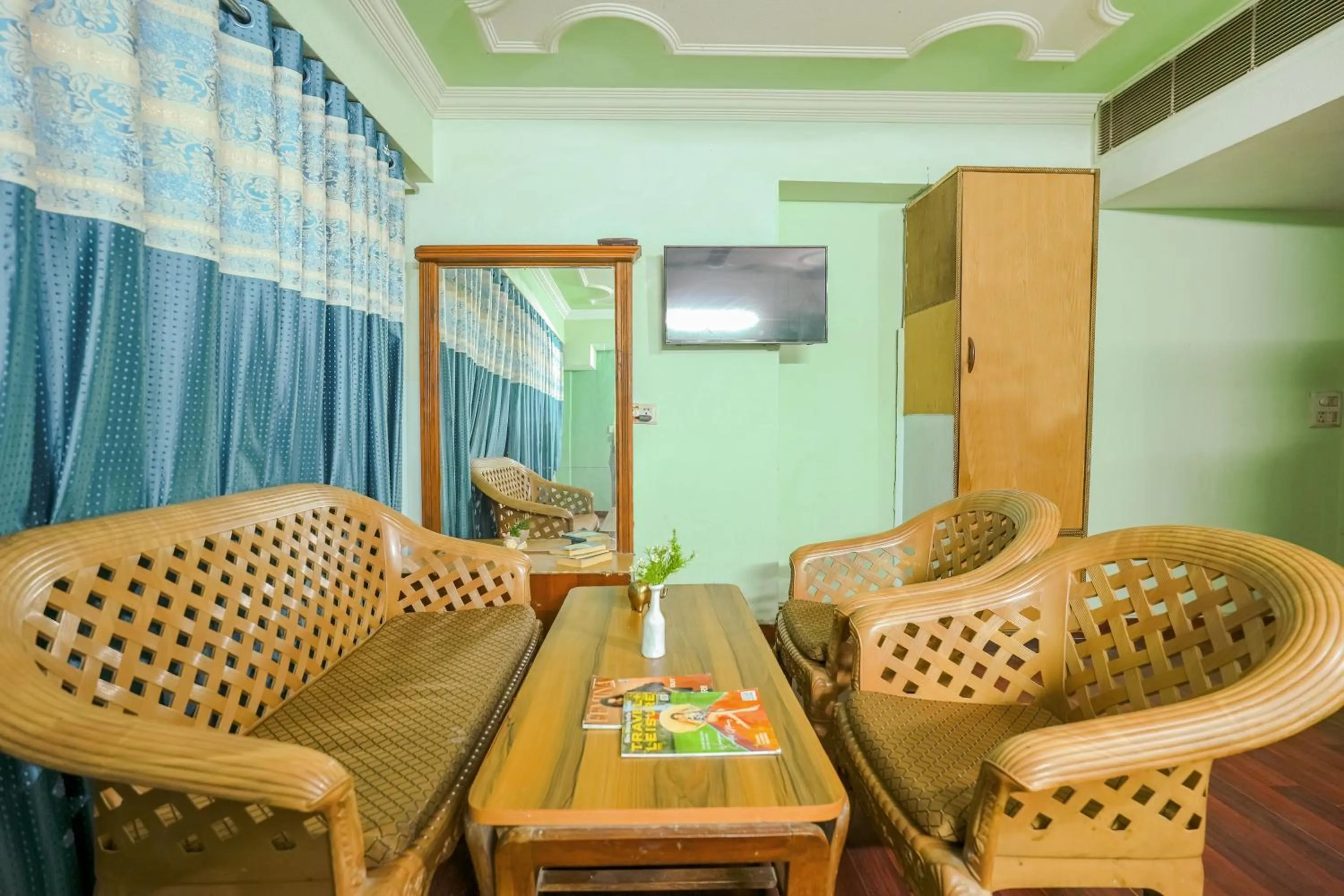 Hotel Abhi international