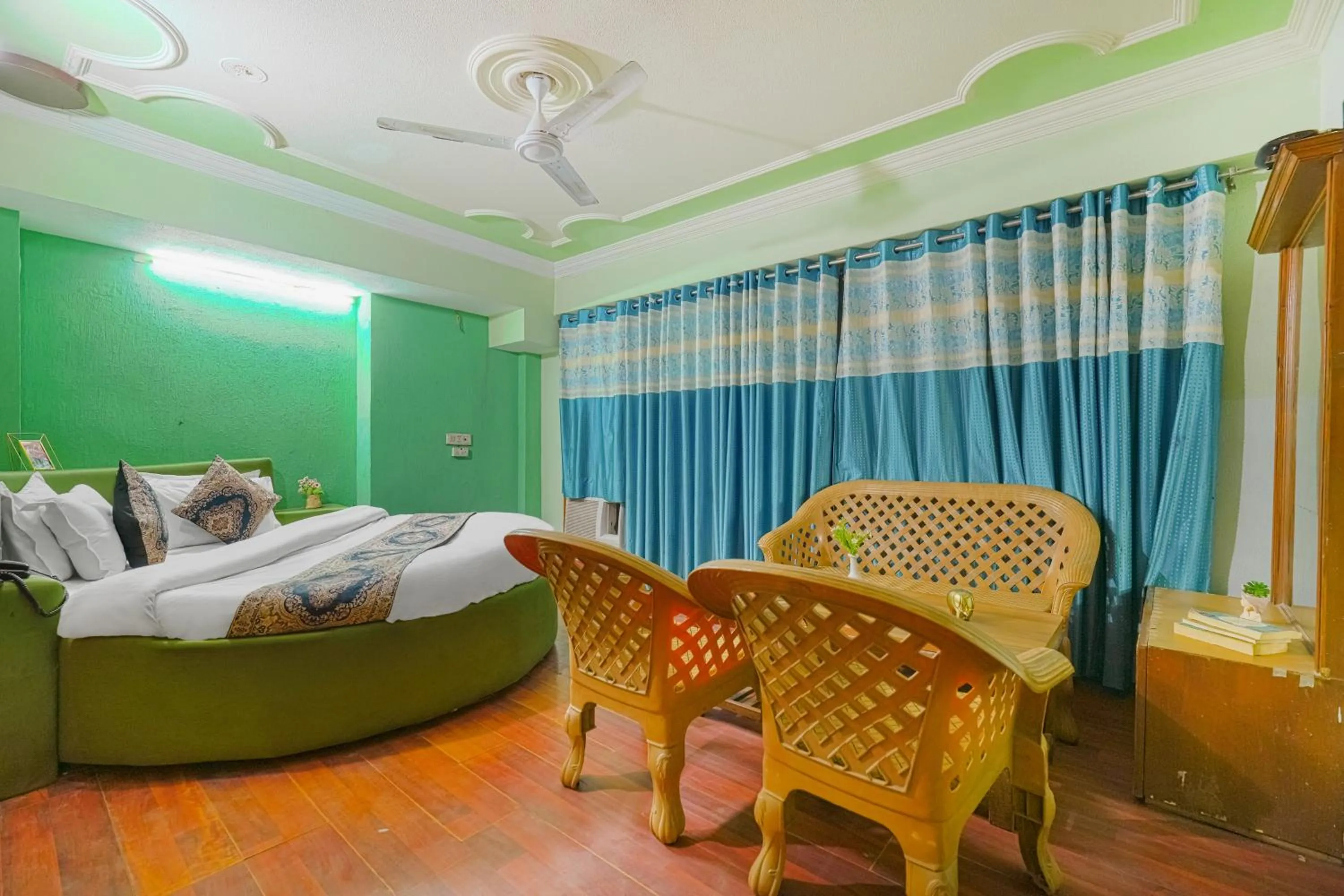 Hotel Abhi international